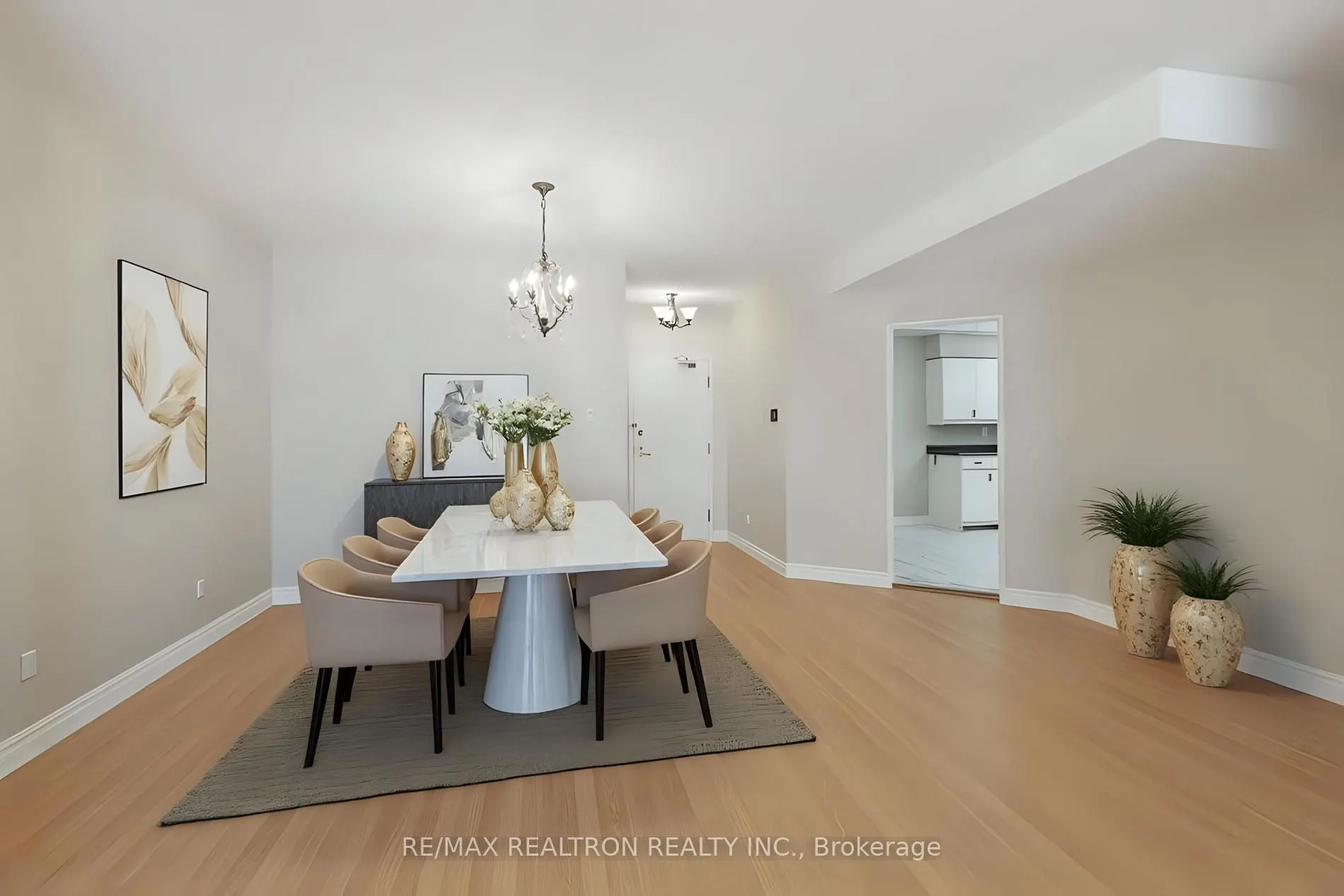 333 Clark Avenue W, #307