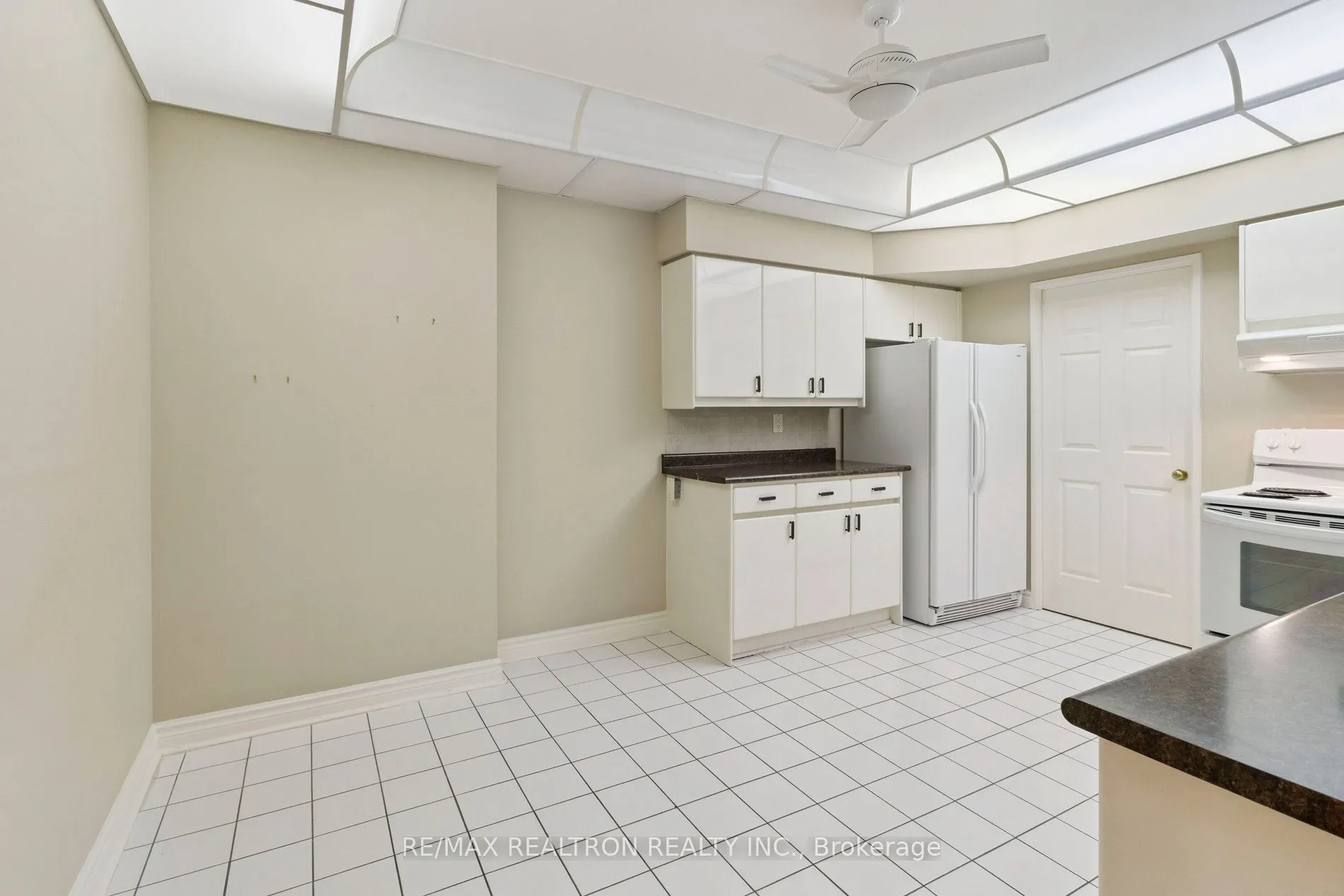 333 Clark Avenue W, #307