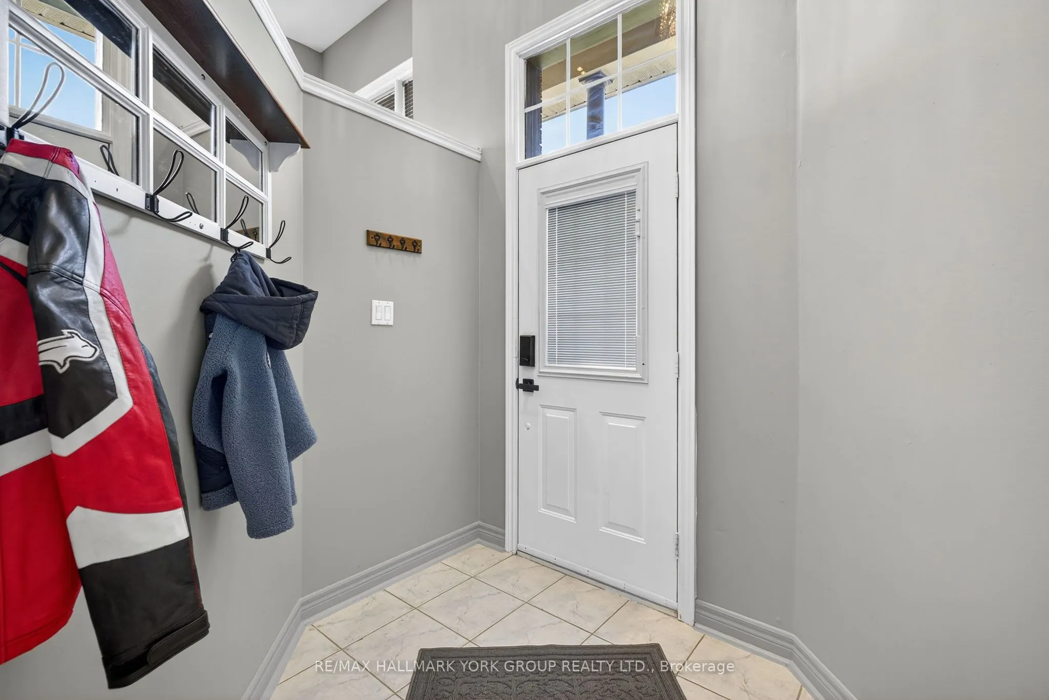 2 Hadley Court