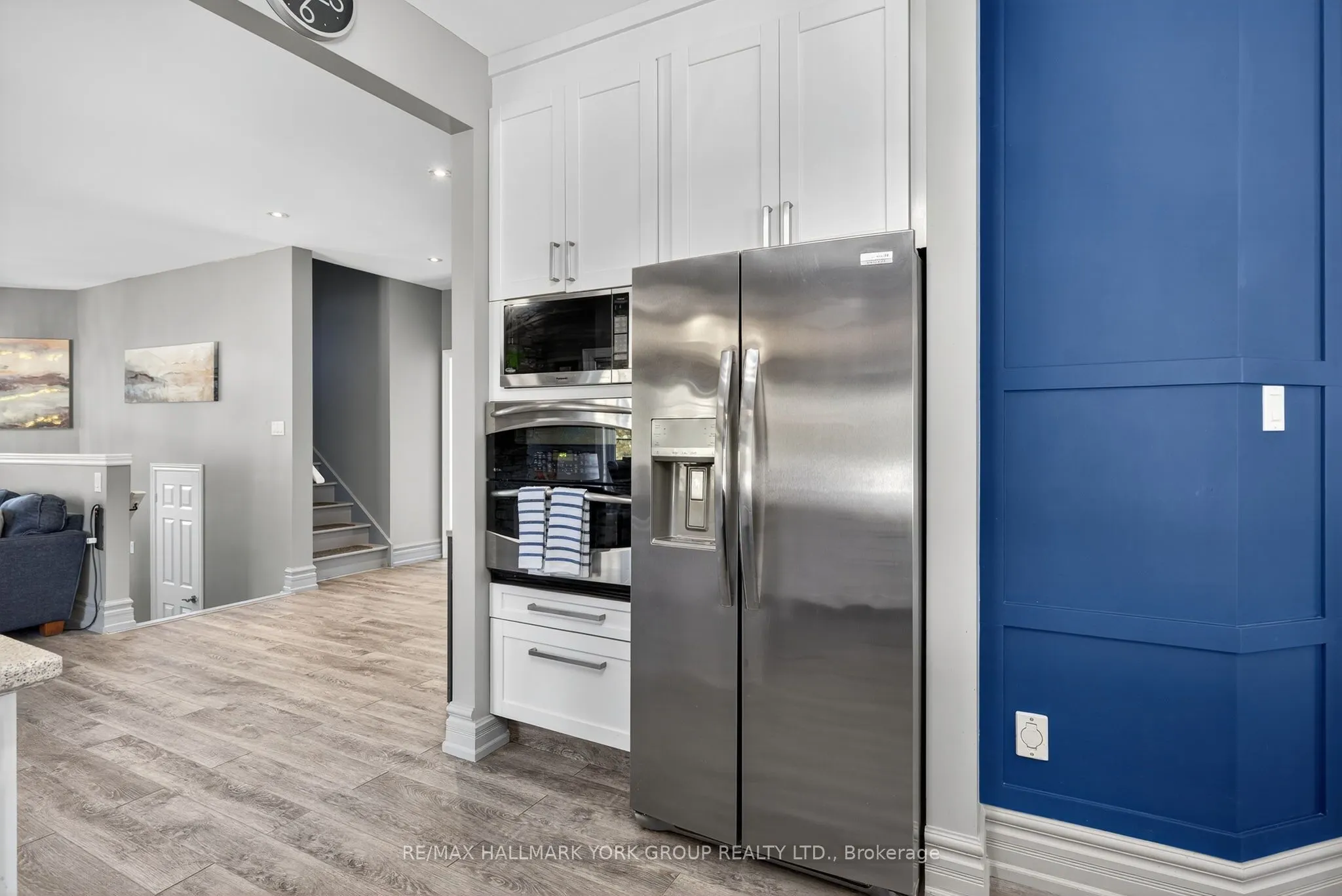 2 Hadley Court