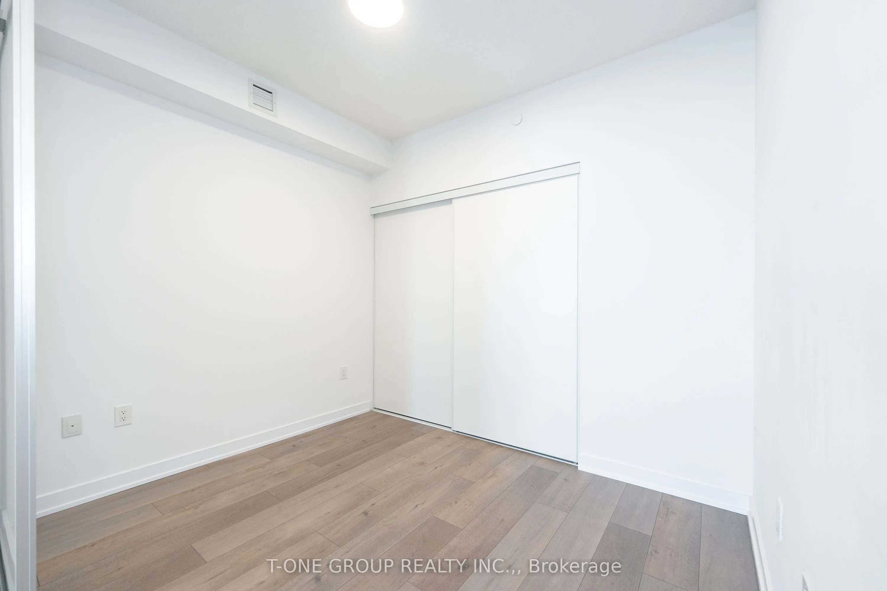 38 Honeycrisp Crescent, #921