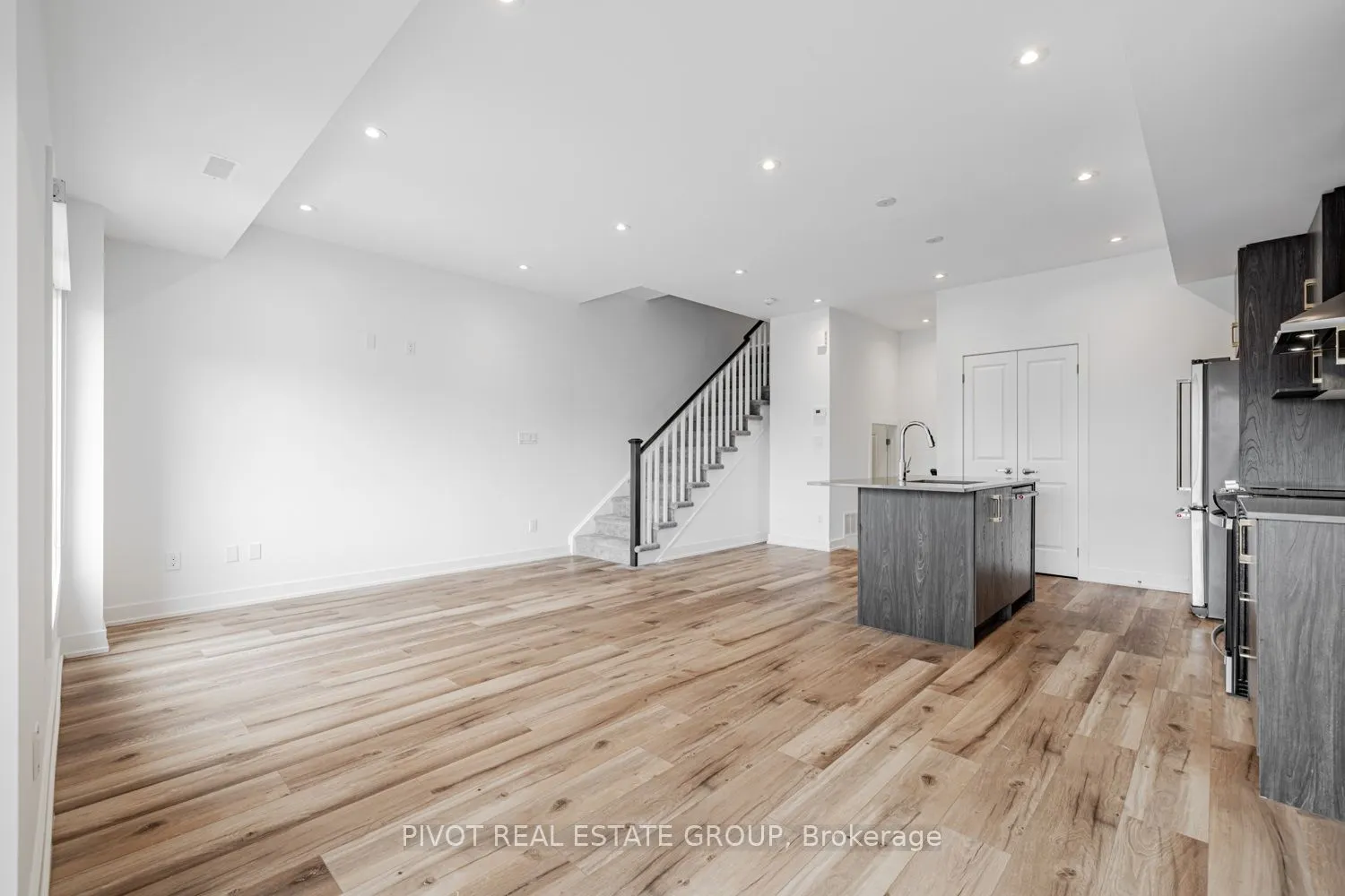 42 Covington Crescent