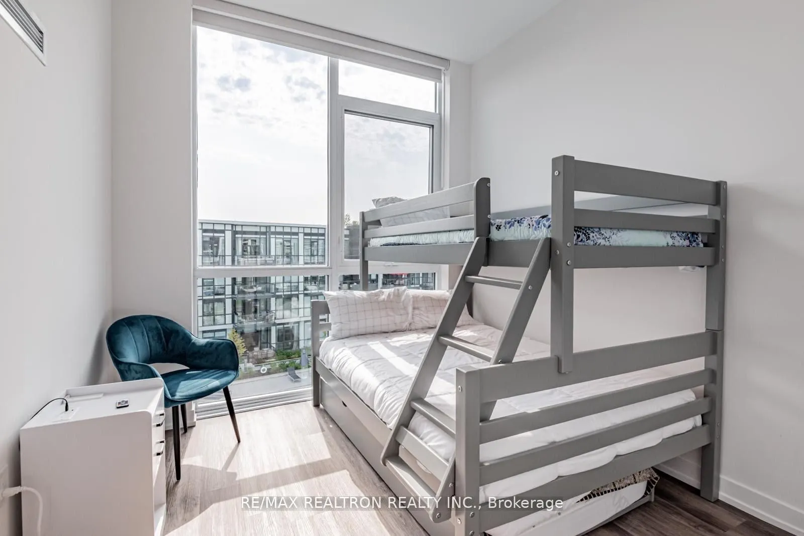 415 Sea Ray Avenue, #421