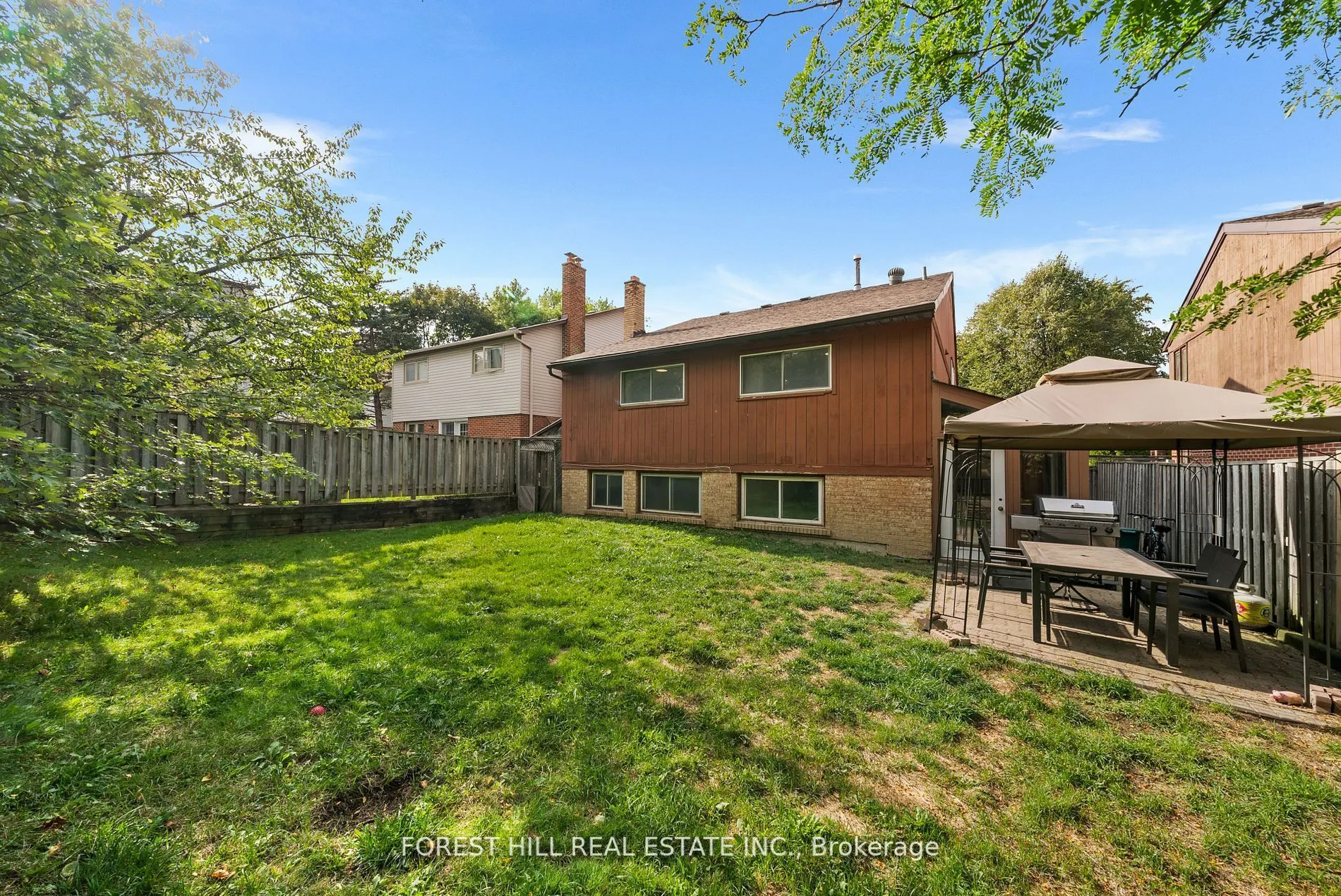 3 Saunders Lane