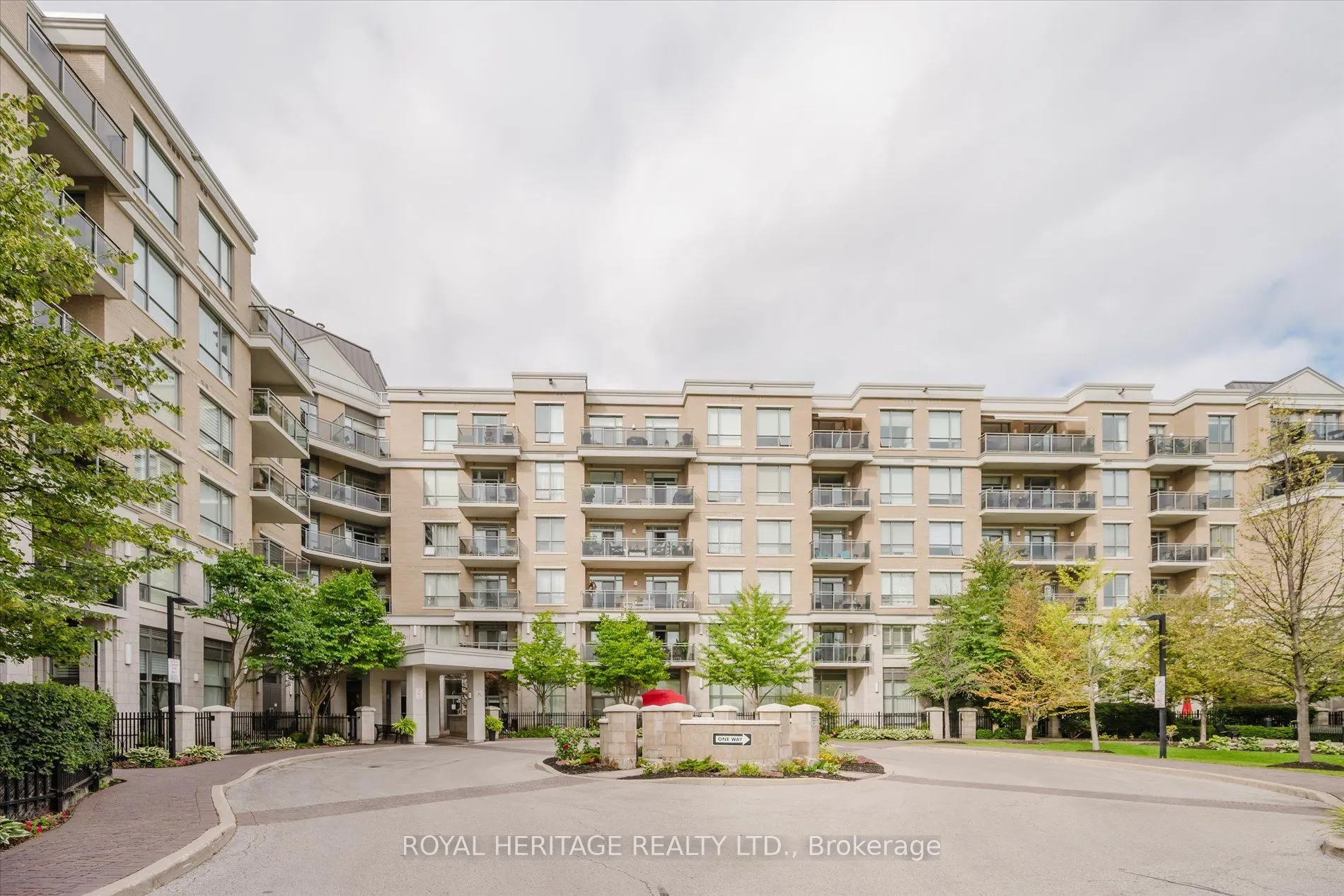 111 Civic Square Gate, #215