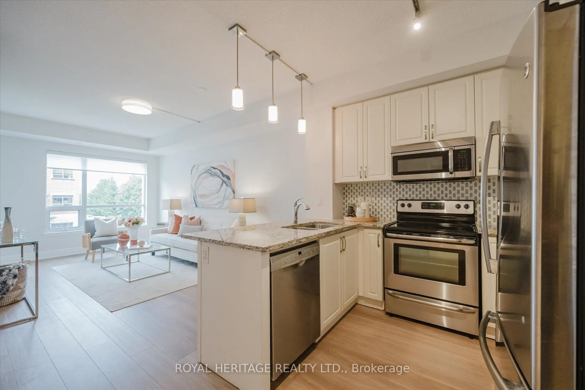 111 Civic Square Gate, #215
