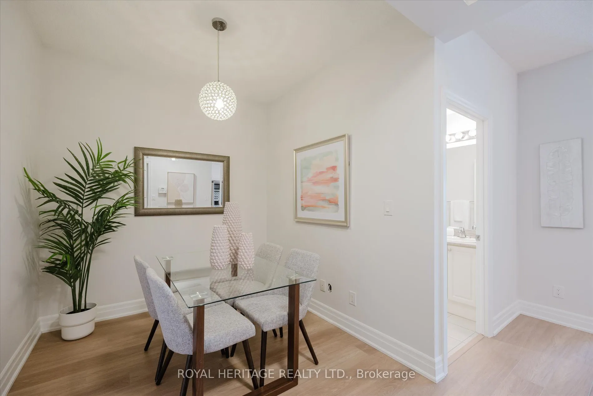 111 Civic Square Gate, #215