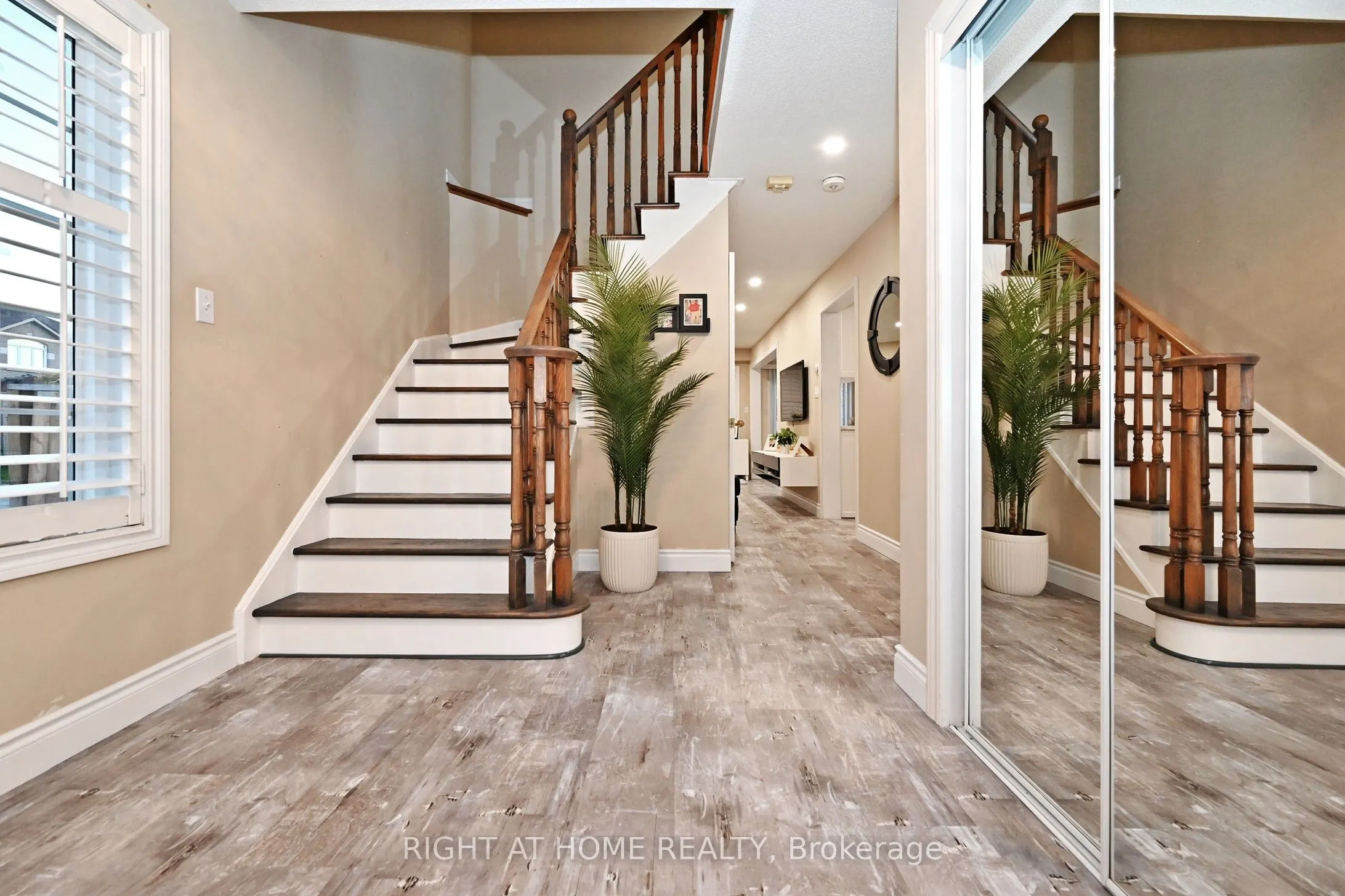 73 Bloomgate Crescent