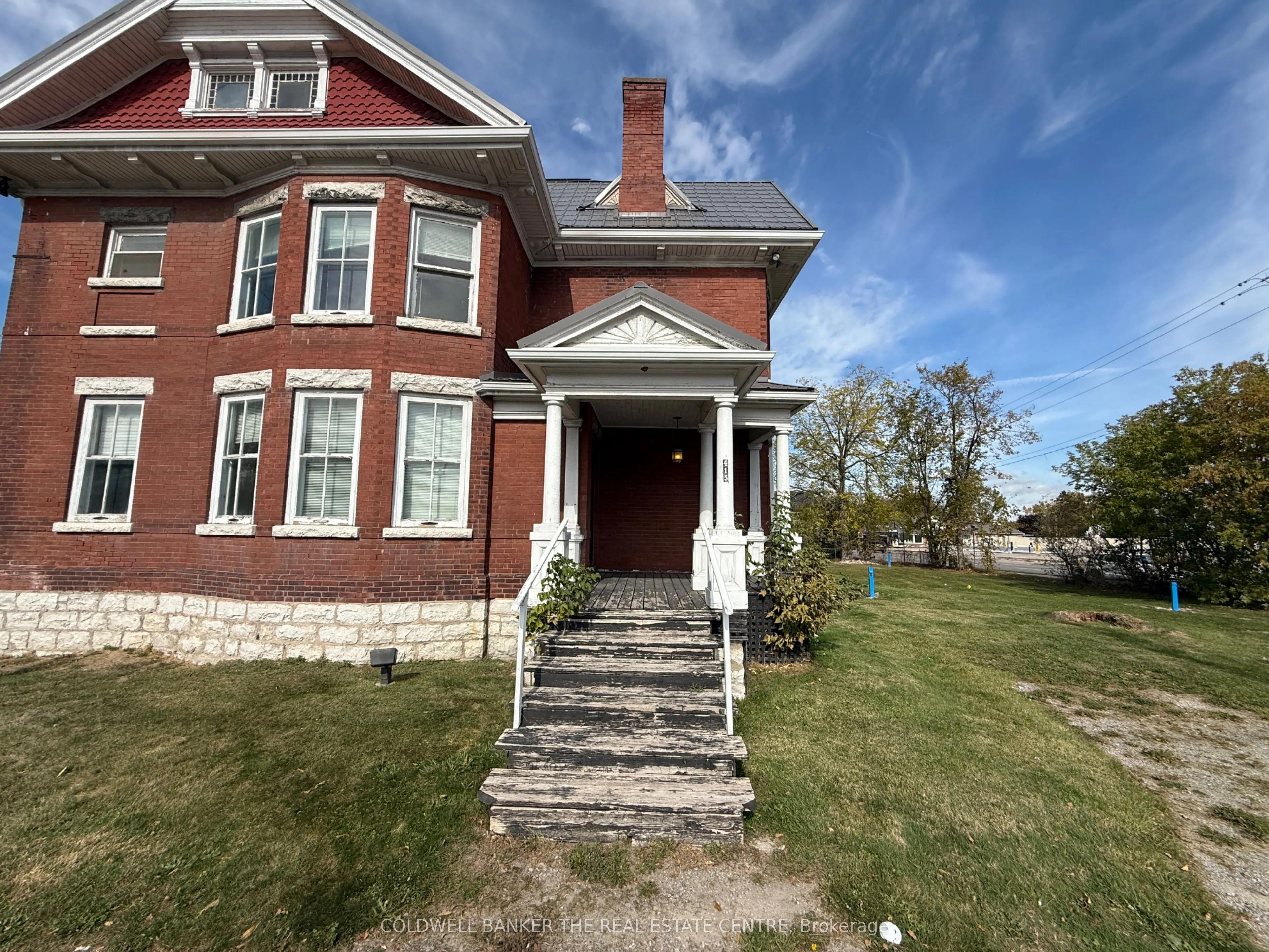 415 Davis Drive, #1