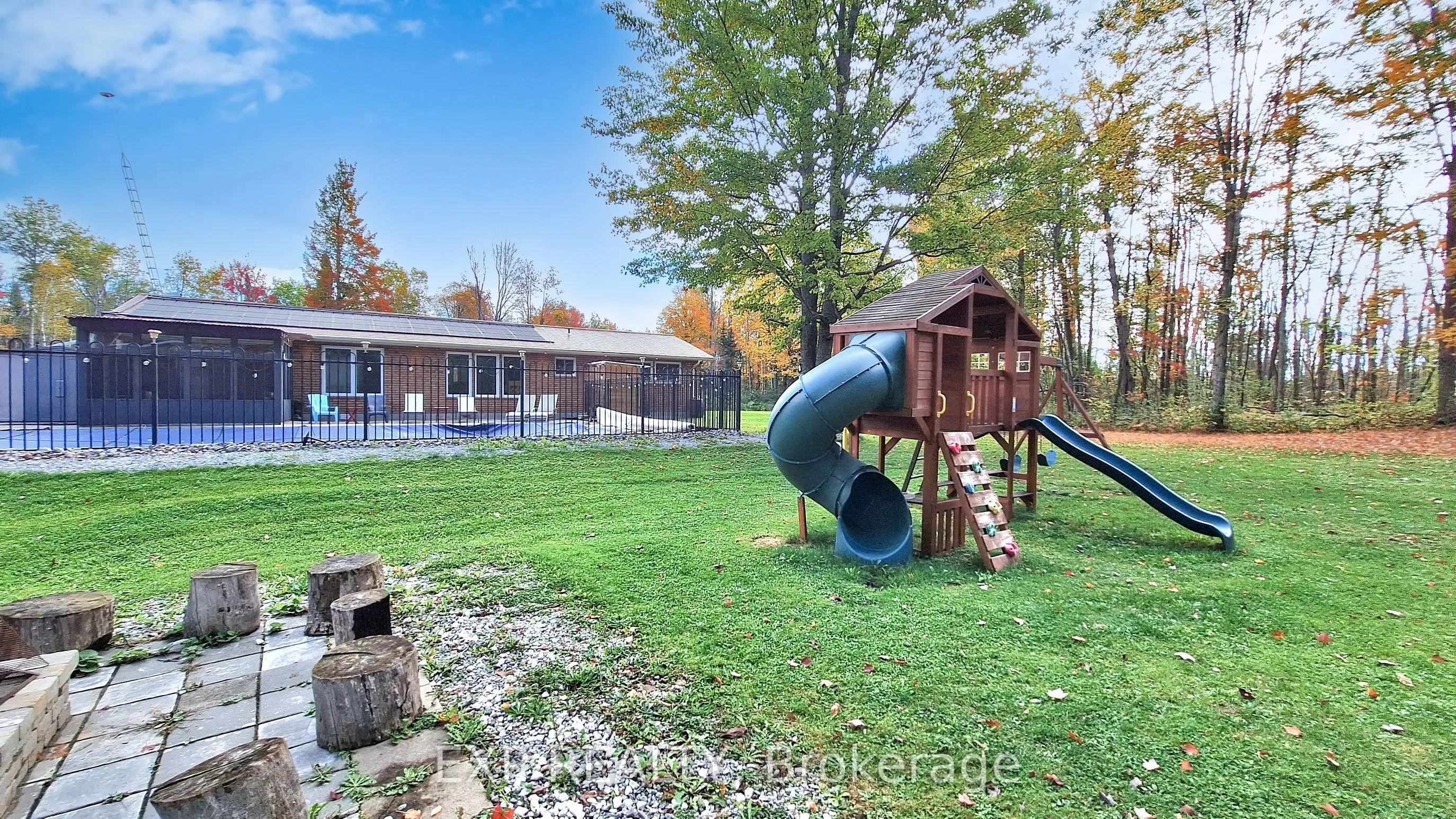 24762 Weirs Side Road