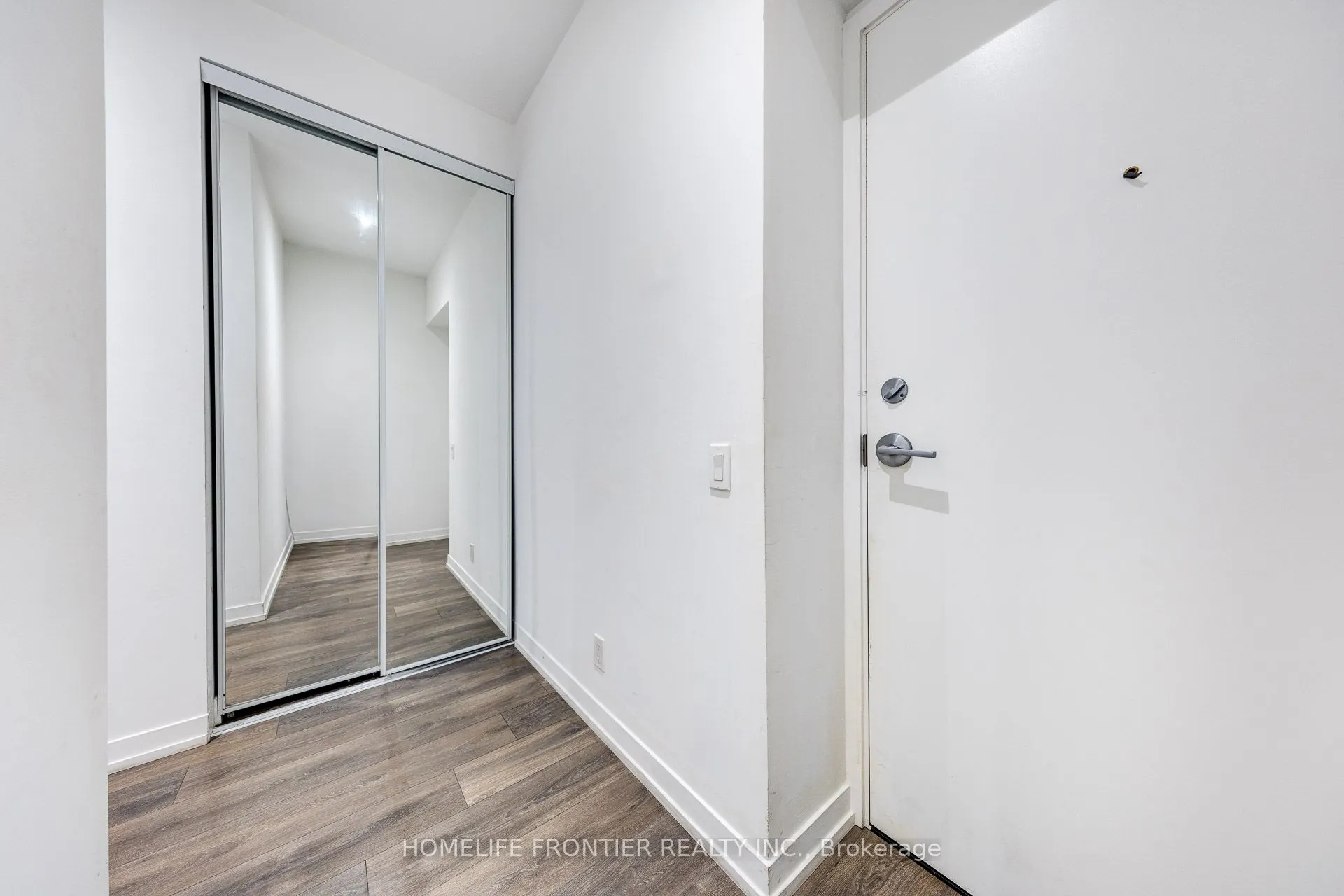 950 Portage Parkway, #303