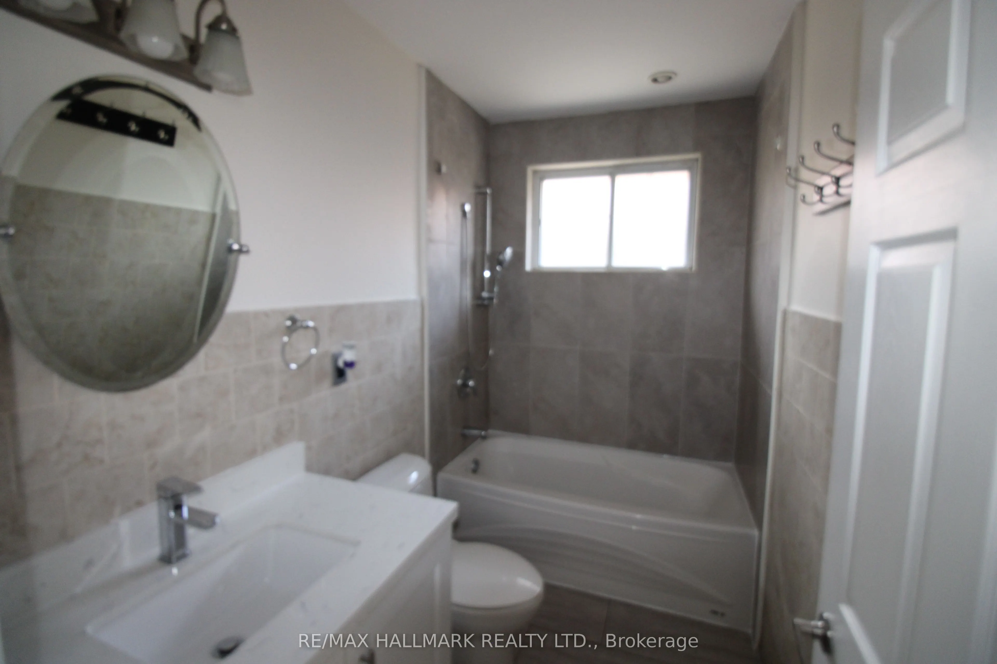 389 Allgood Street, #Main Fl