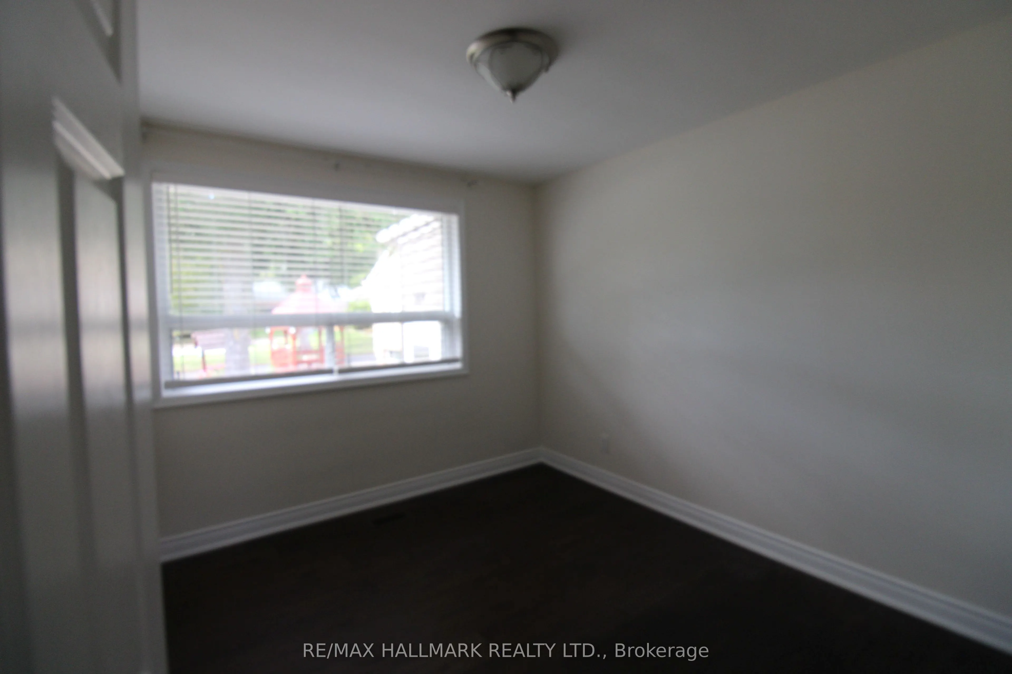 389 Allgood Street, #Main Fl