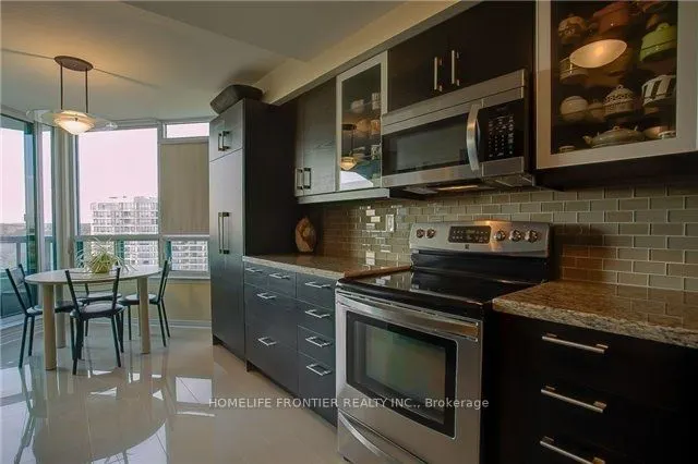 7250 Yonge Street, #1502