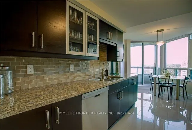 7250 Yonge Street, #1502