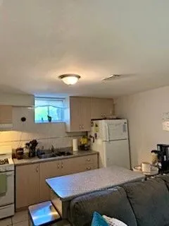 37 Depeuter Crescent