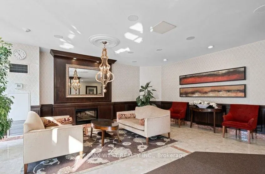33 Weldrick Road E, #501
