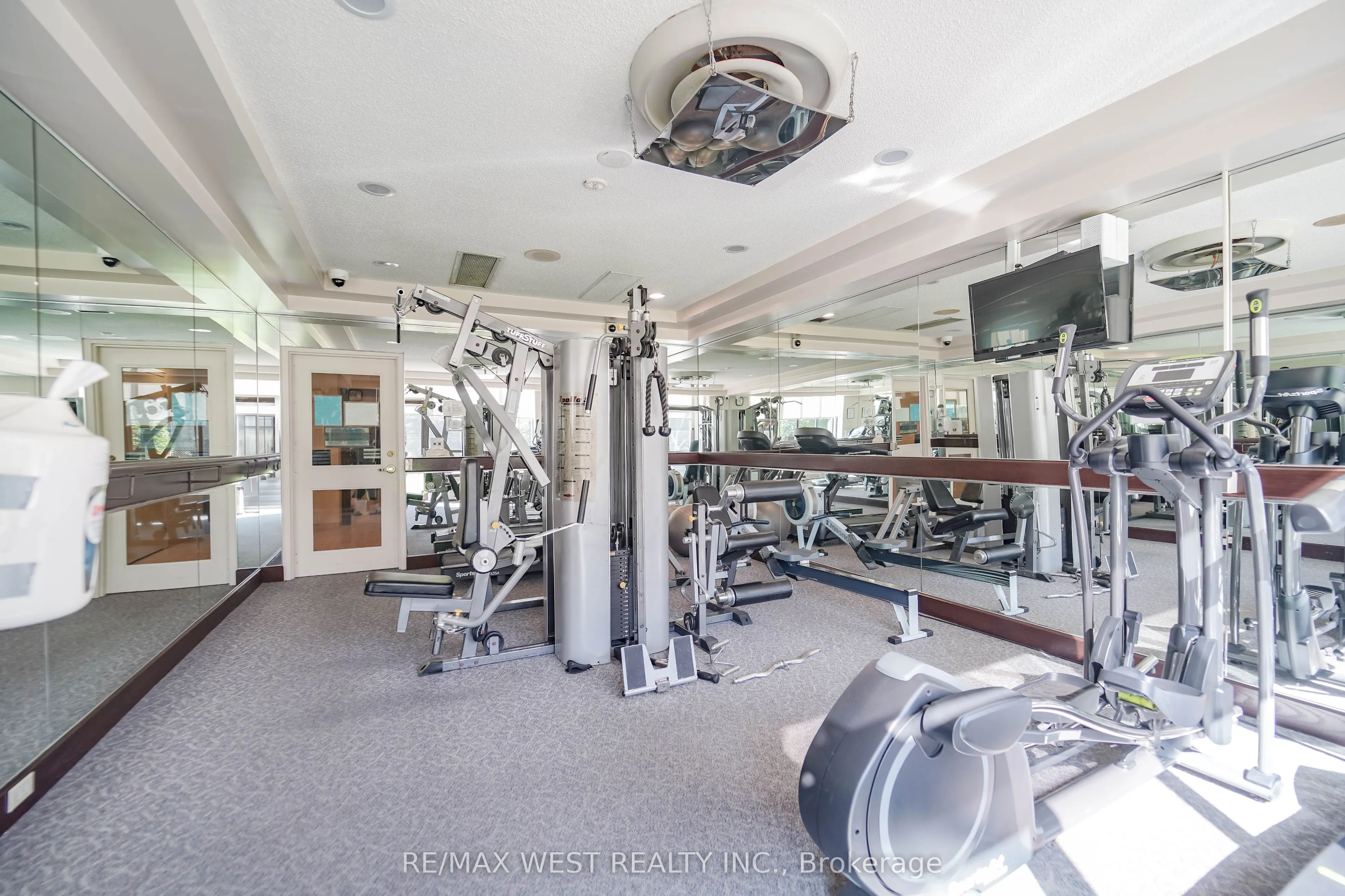 33 Weldrick Road E, #501