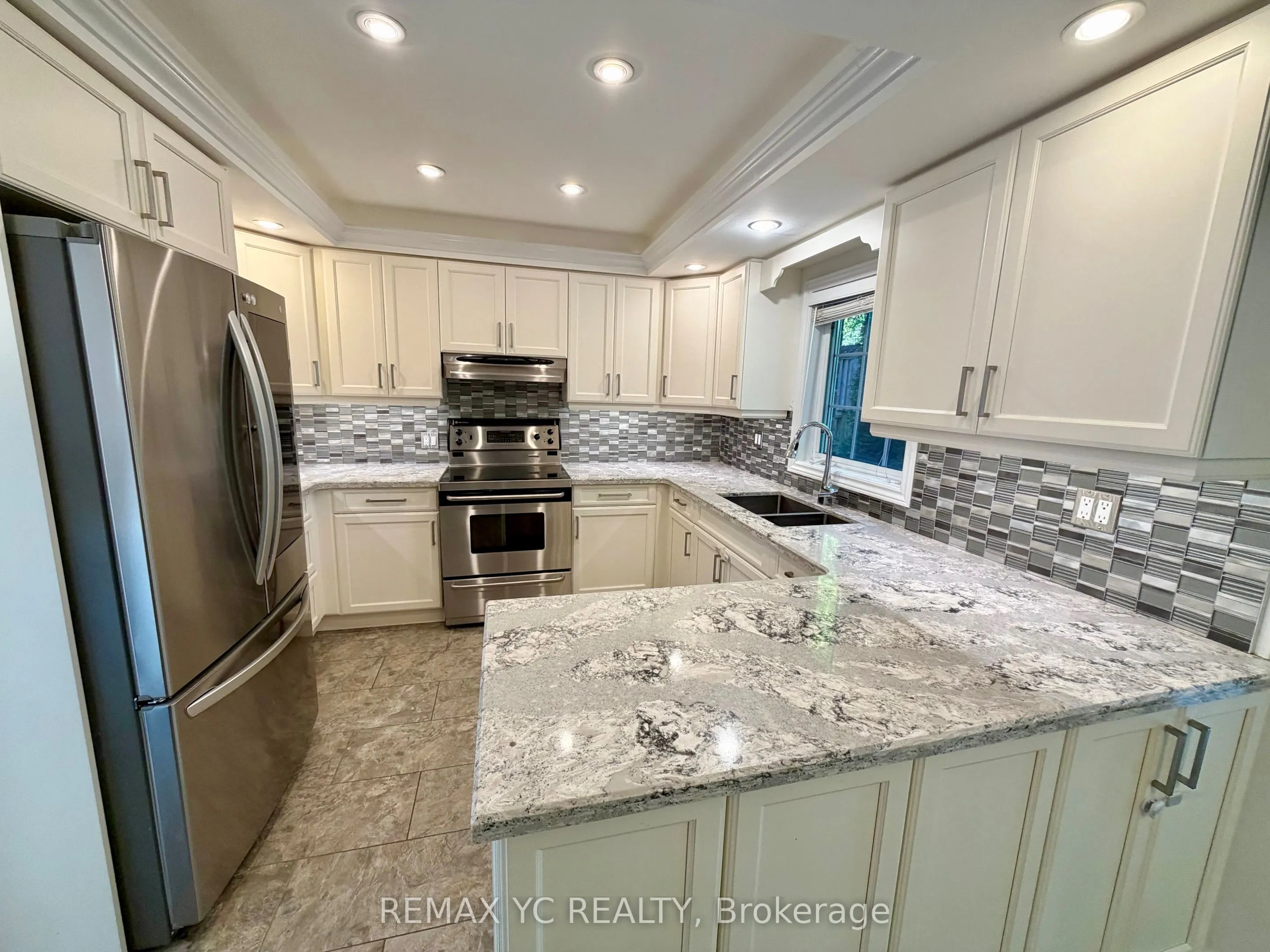67 Fern Valley Crescent