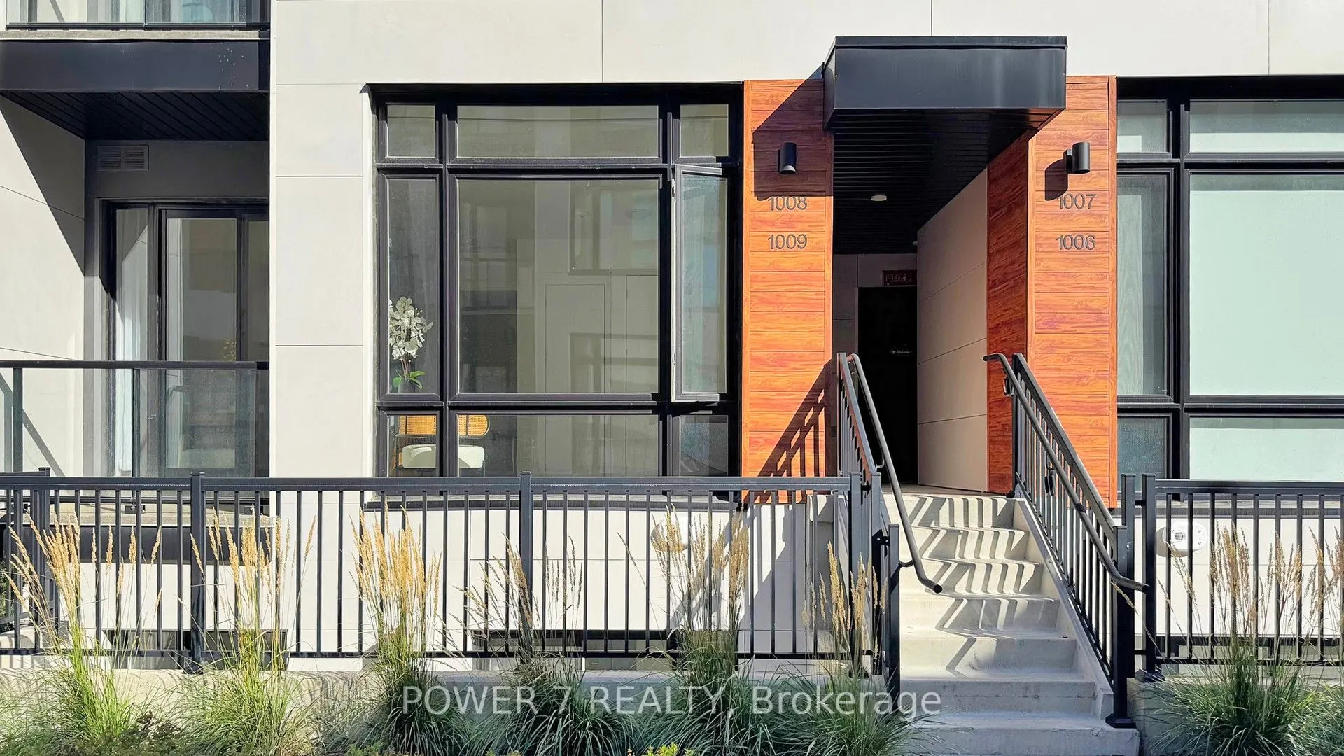 14 David Eyer Road, #1009