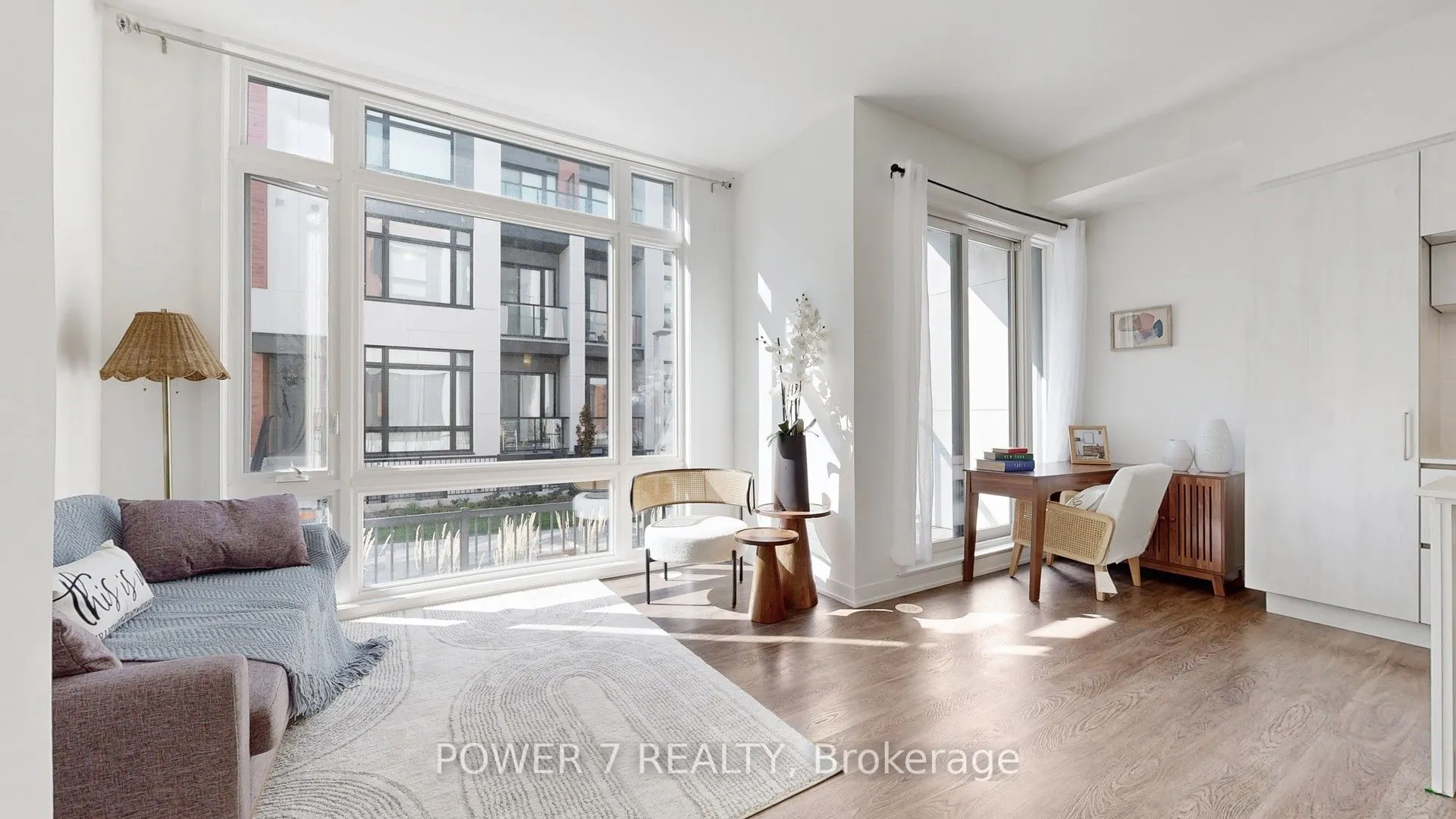 14 David Eyer Road, #1009