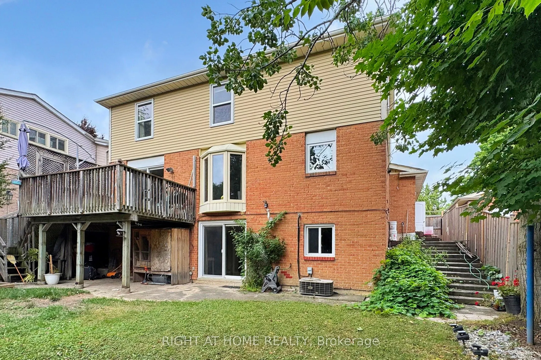 52 Breckonwood Crescent