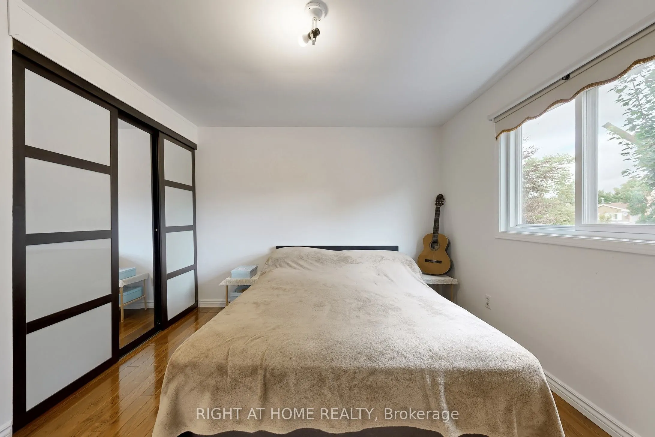52 Breckonwood Crescent