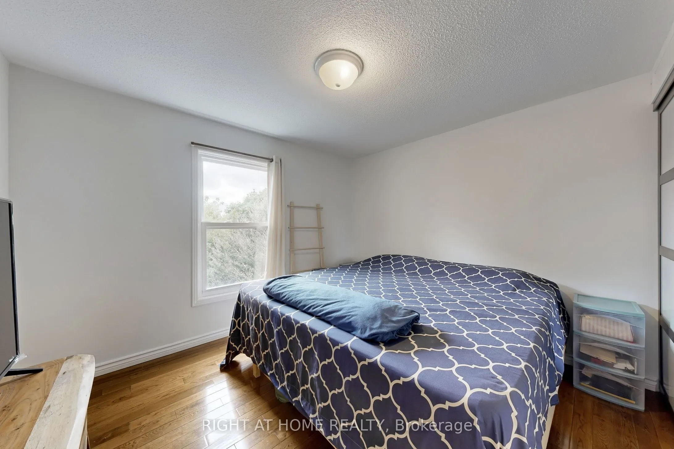 52 Breckonwood Crescent