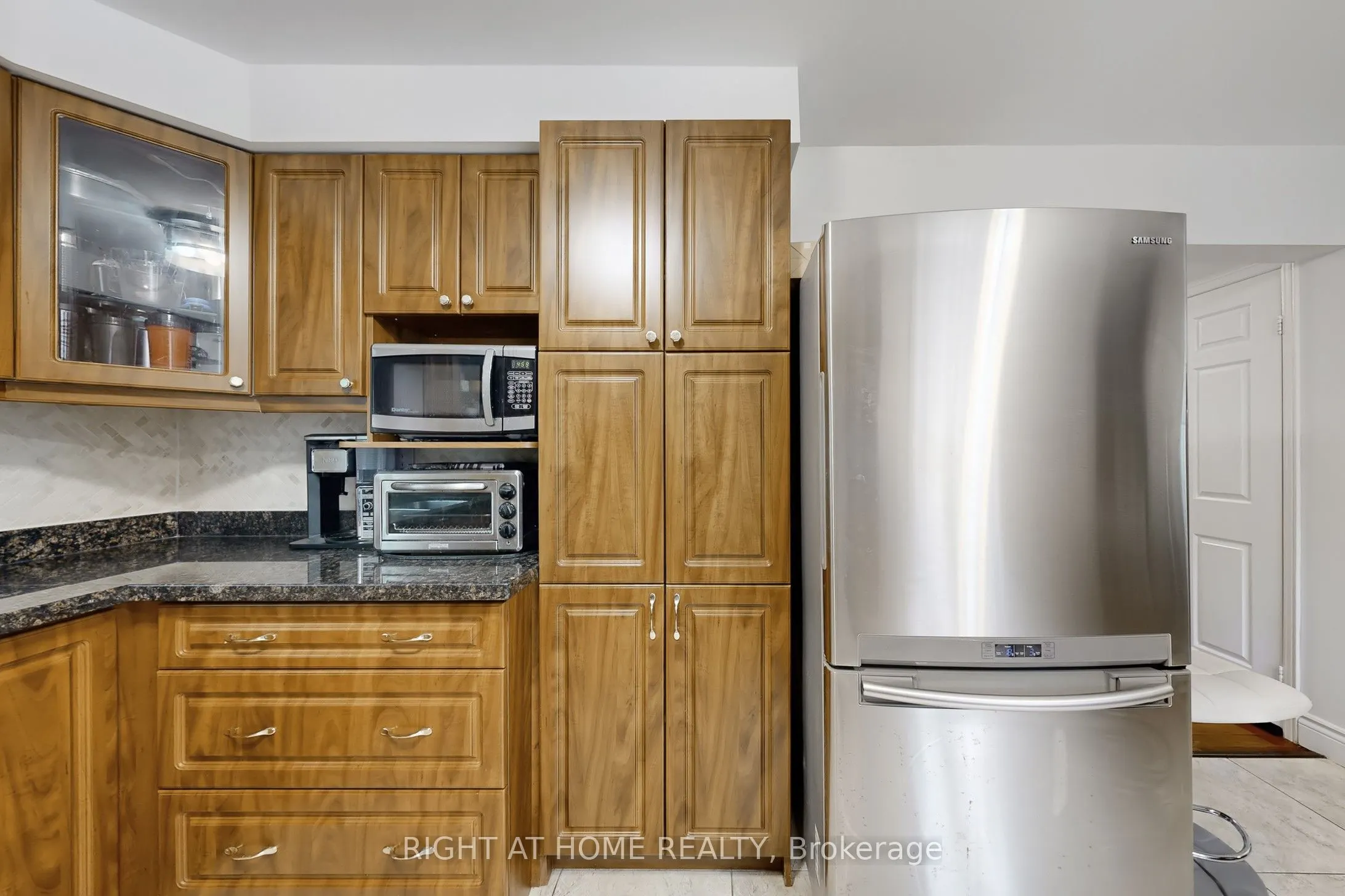 52 Breckonwood Crescent
