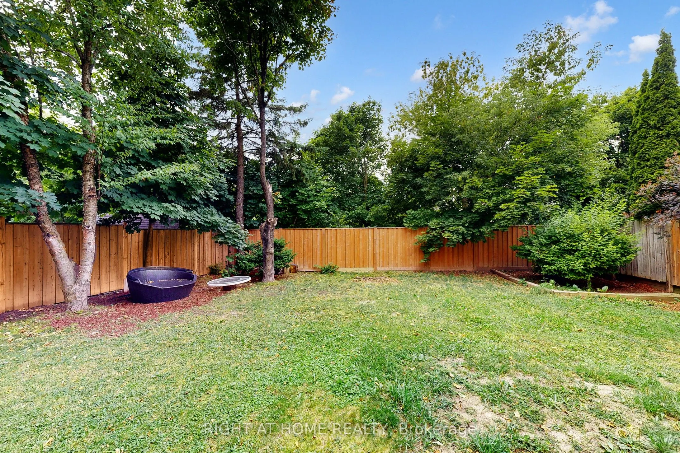 52 Breckonwood Crescent