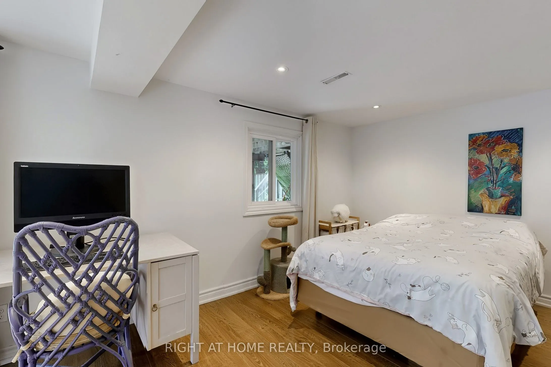 52 Breckonwood Crescent