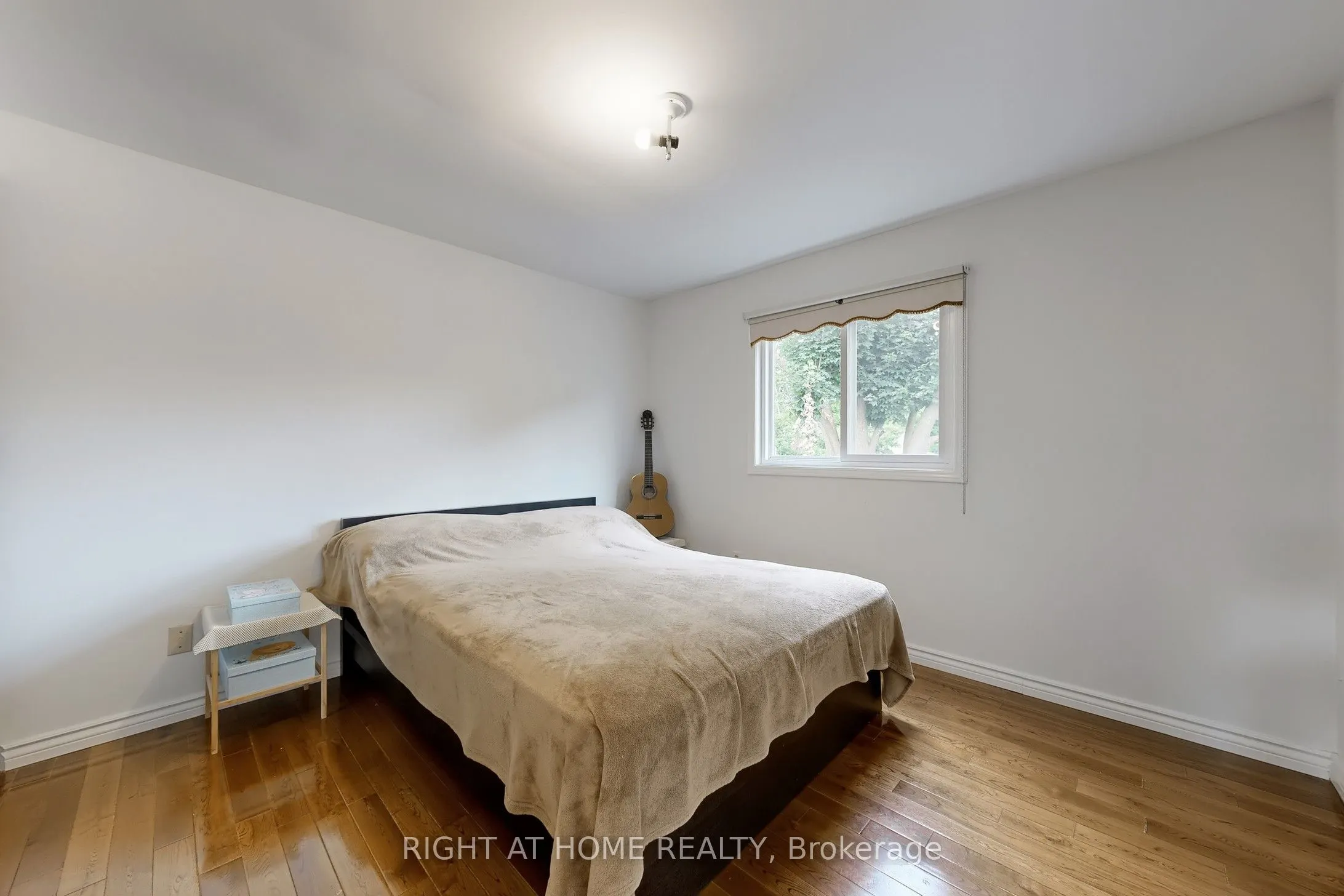 52 Breckonwood Crescent