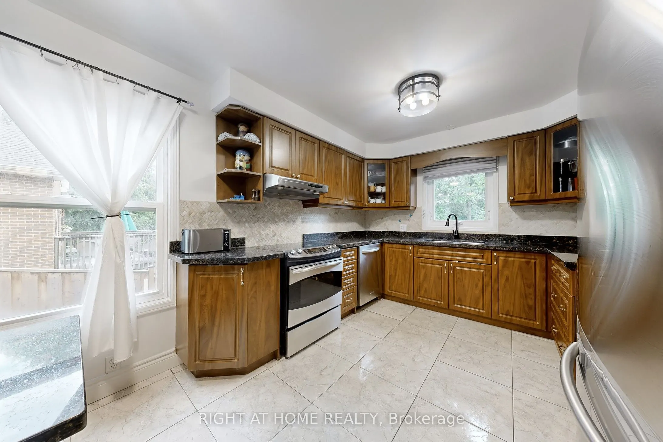 52 Breckonwood Crescent