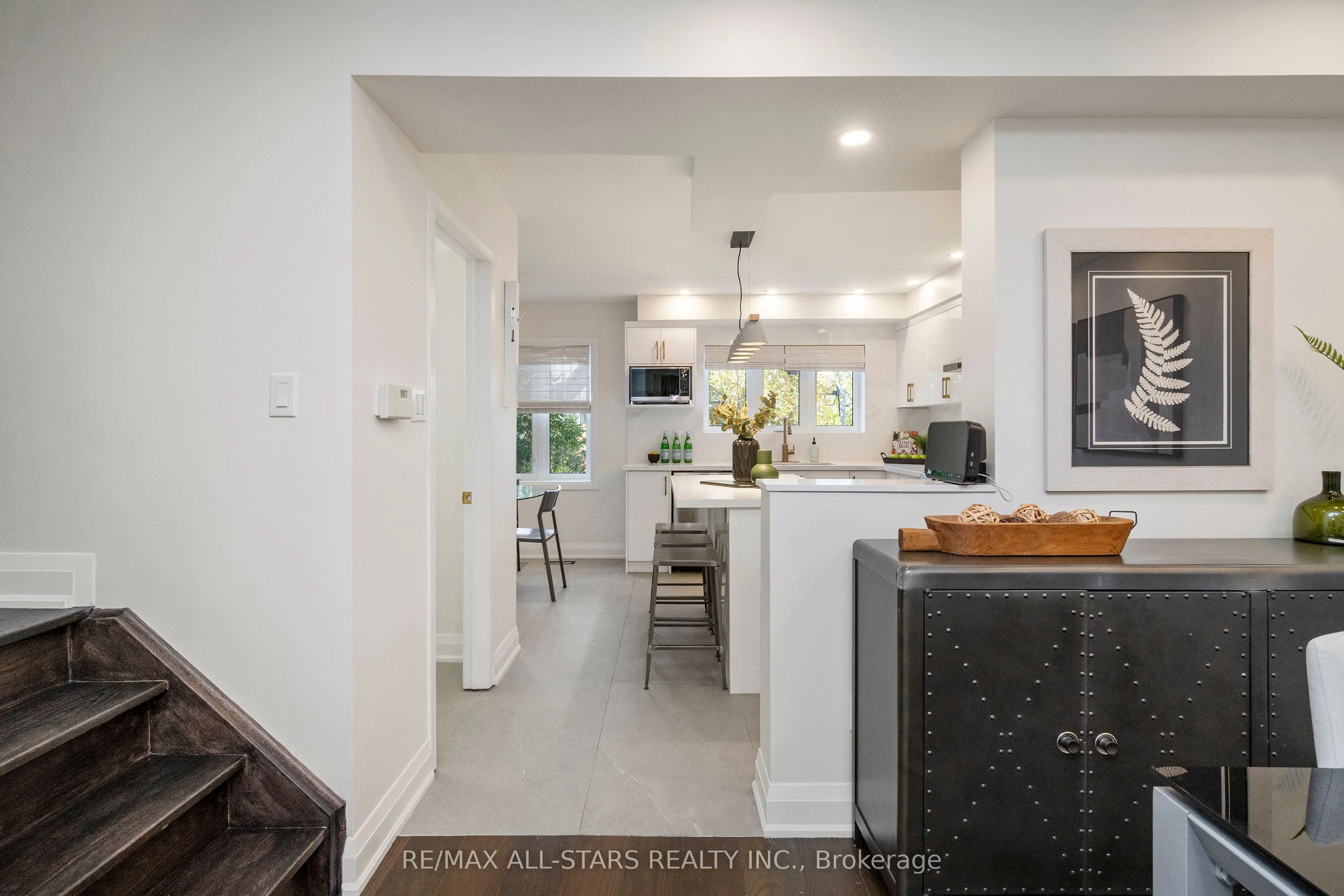 21 Rougehaven Way, #10
