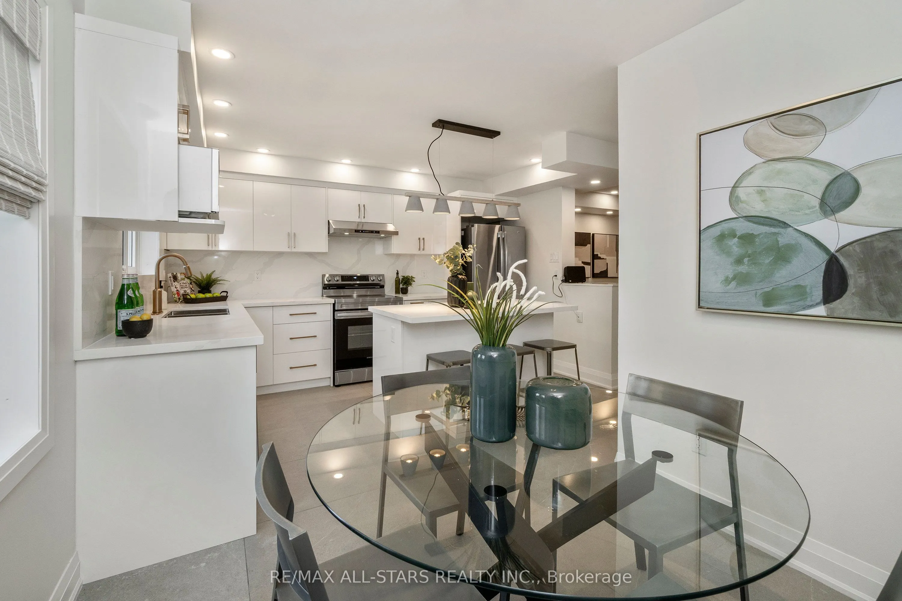 21 Rougehaven Way, #10