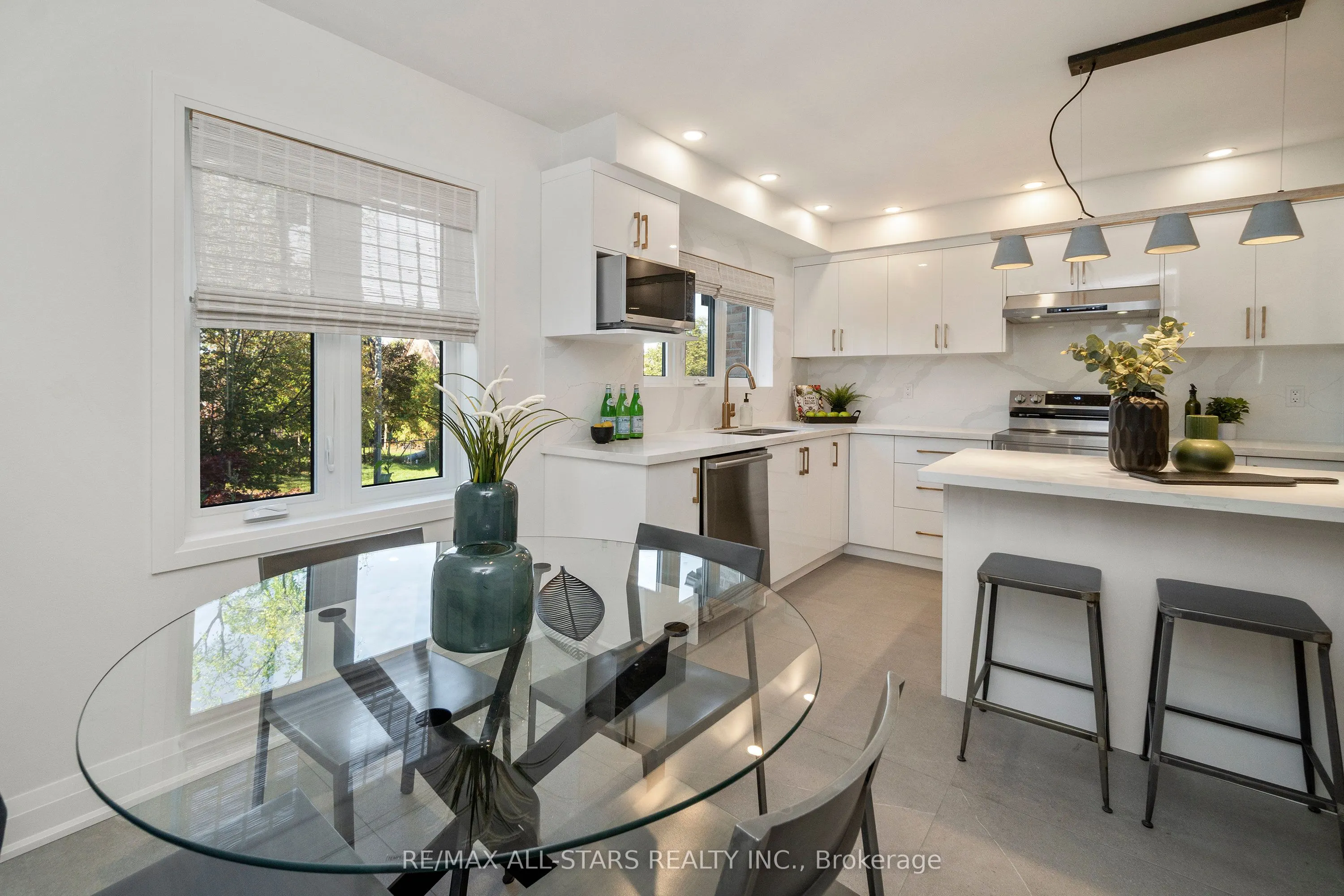 21 Rougehaven Way, #10