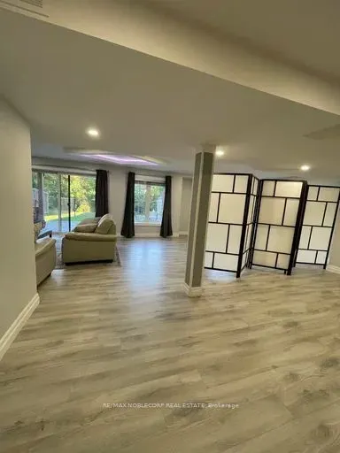 145 Cranbrook Crescent
