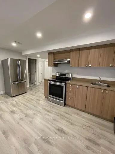 145 Cranbrook Crescent