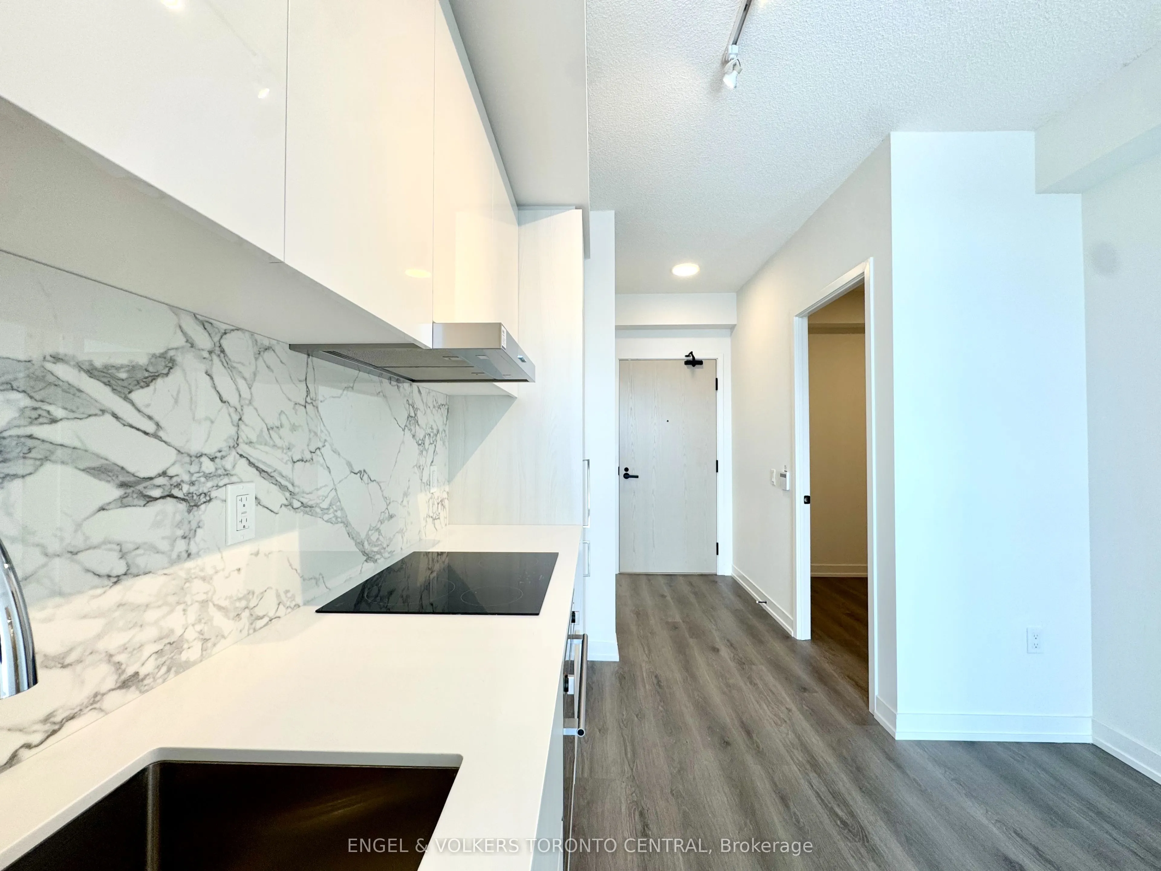 225 Commerce Street, #3203