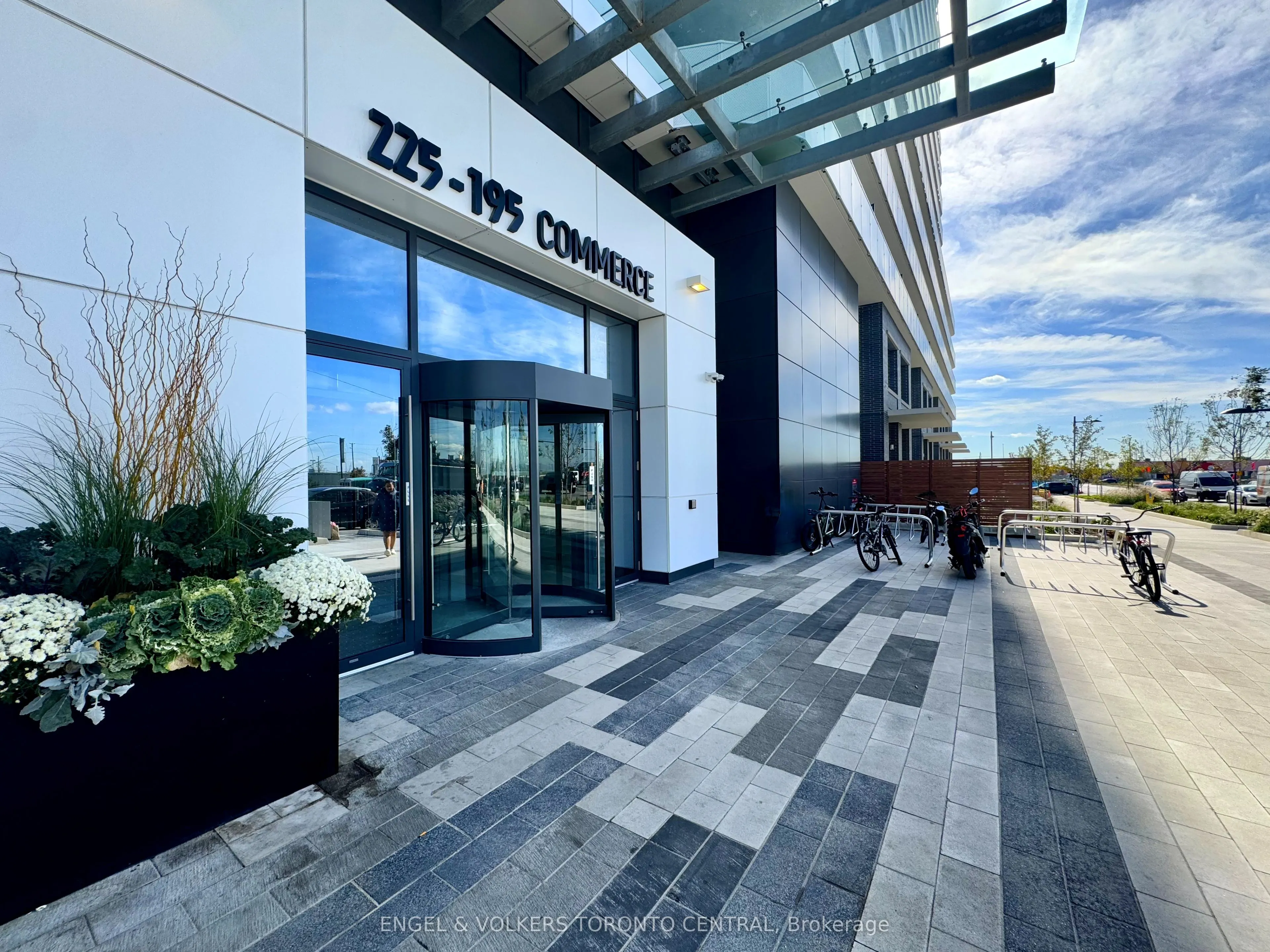 225 Commerce Street, #3203