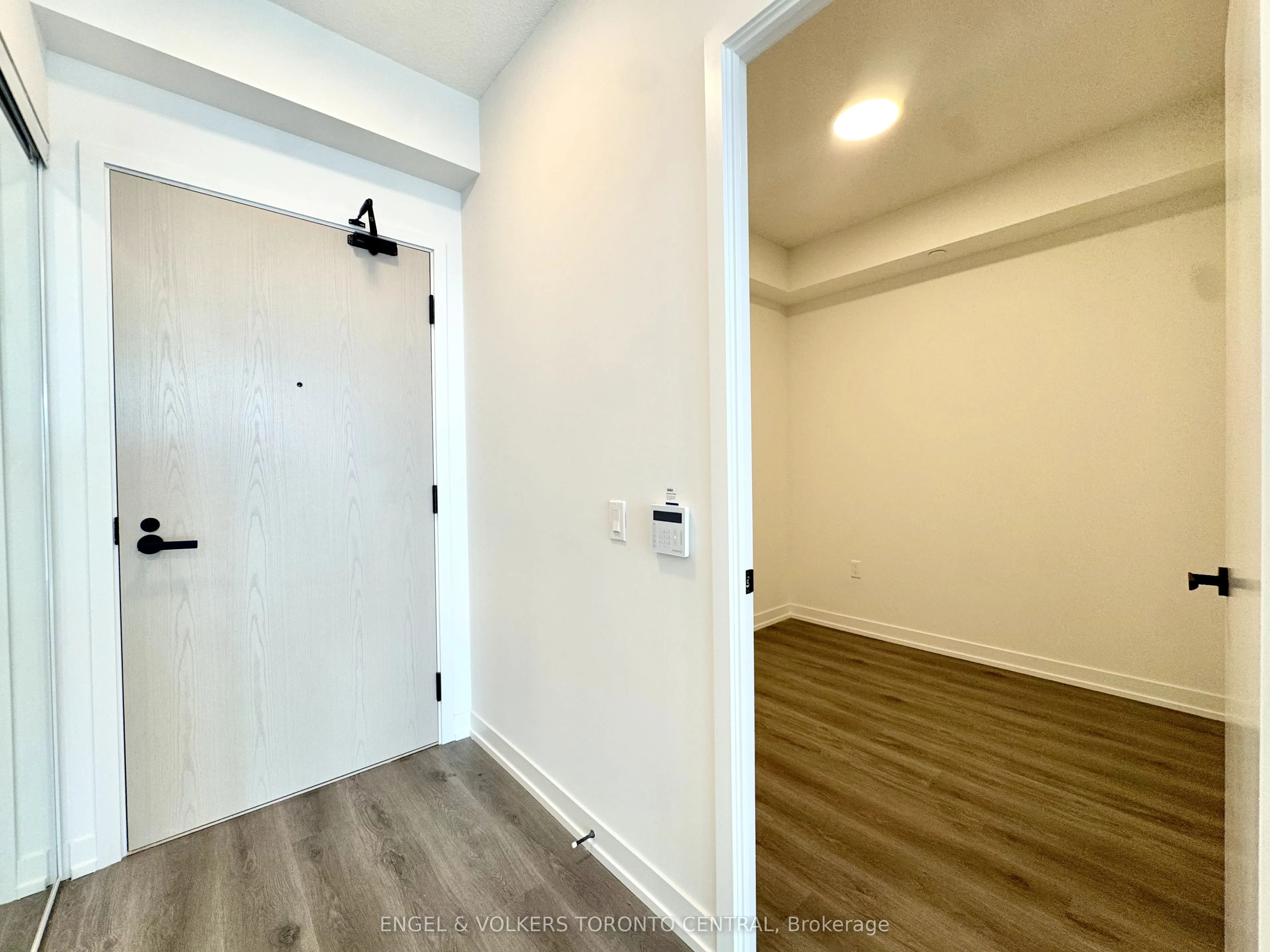 225 Commerce Street, #3203