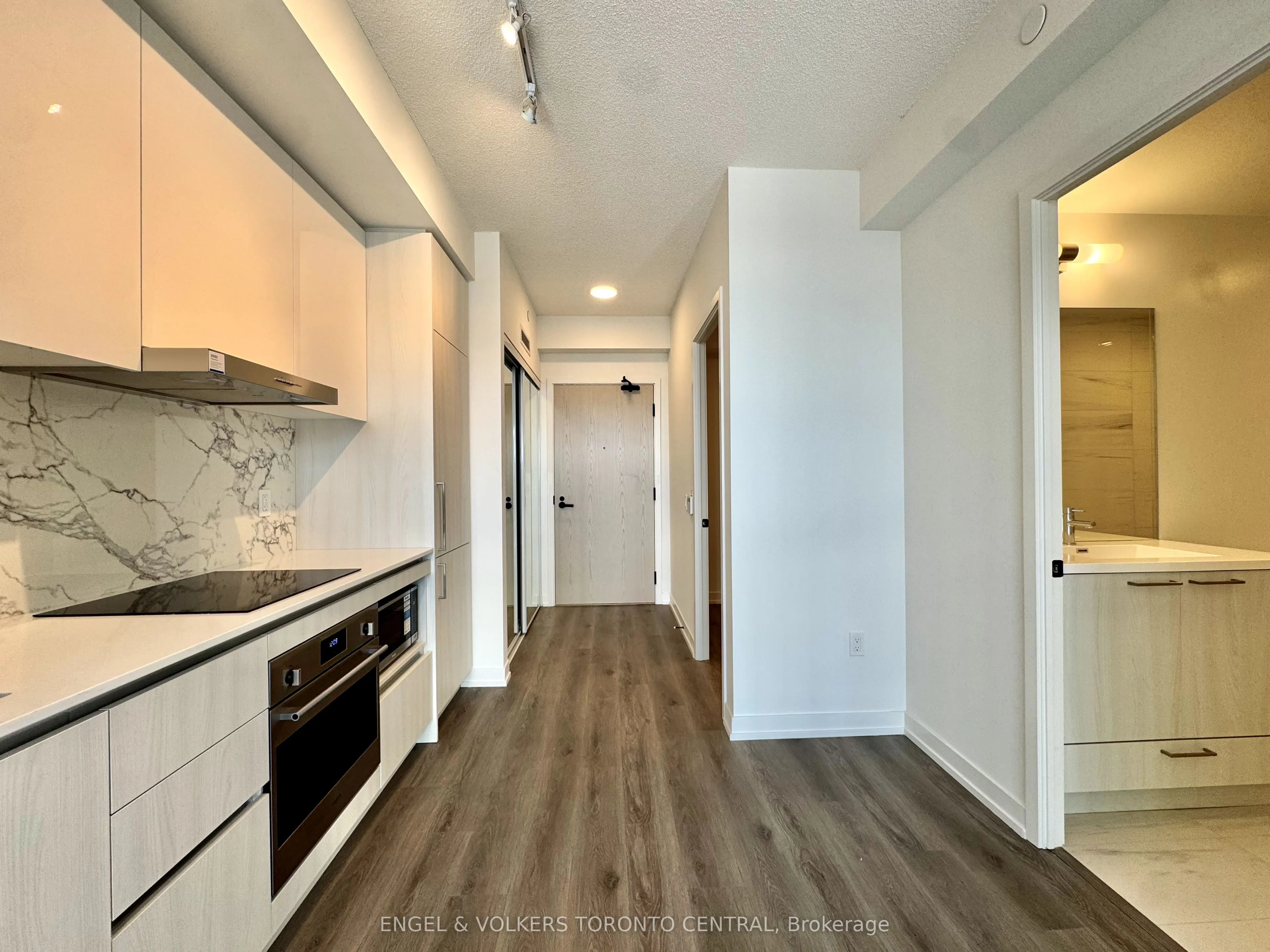 225 Commerce Street, #3203