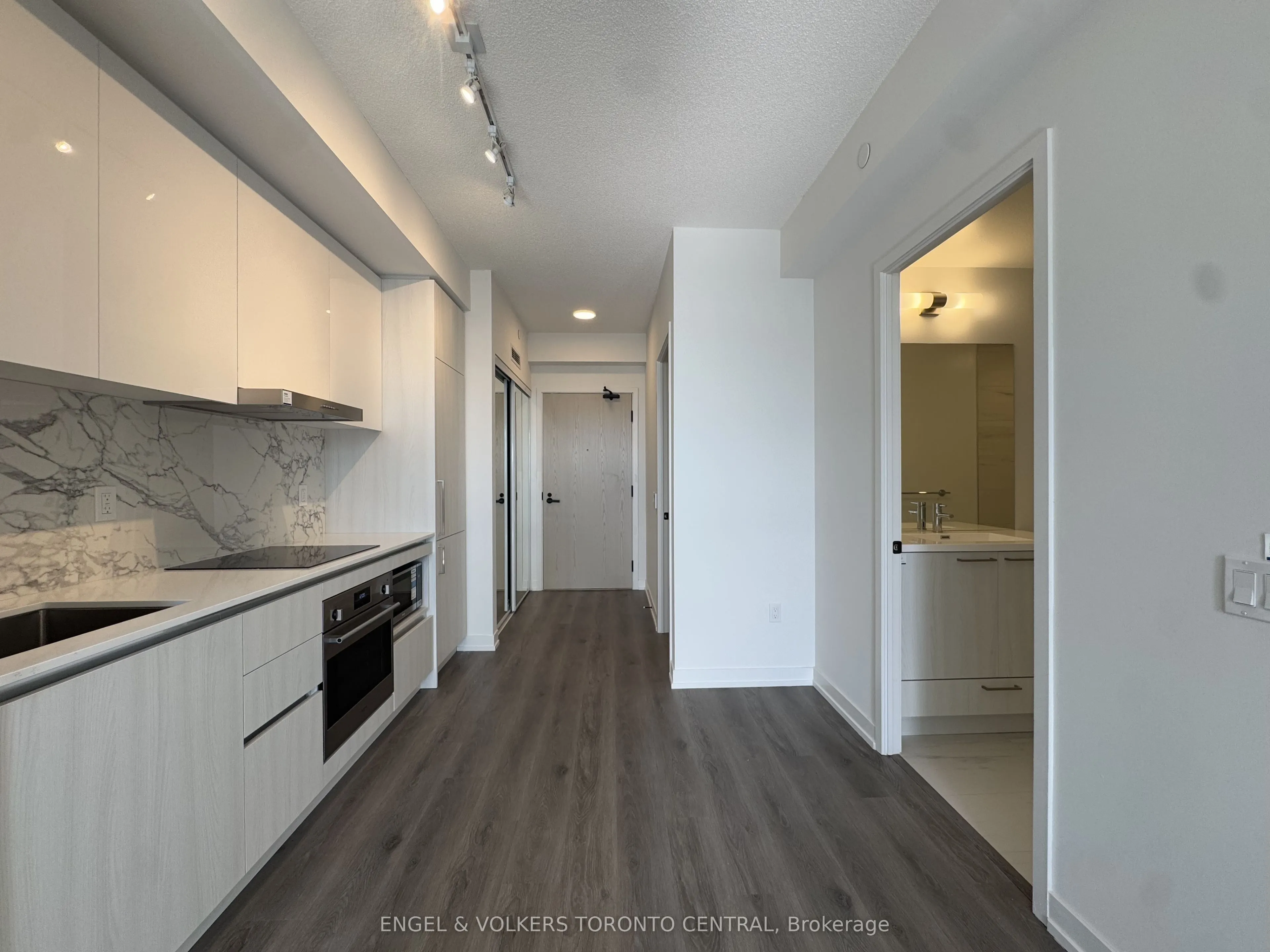 225 Commerce Street, #3203