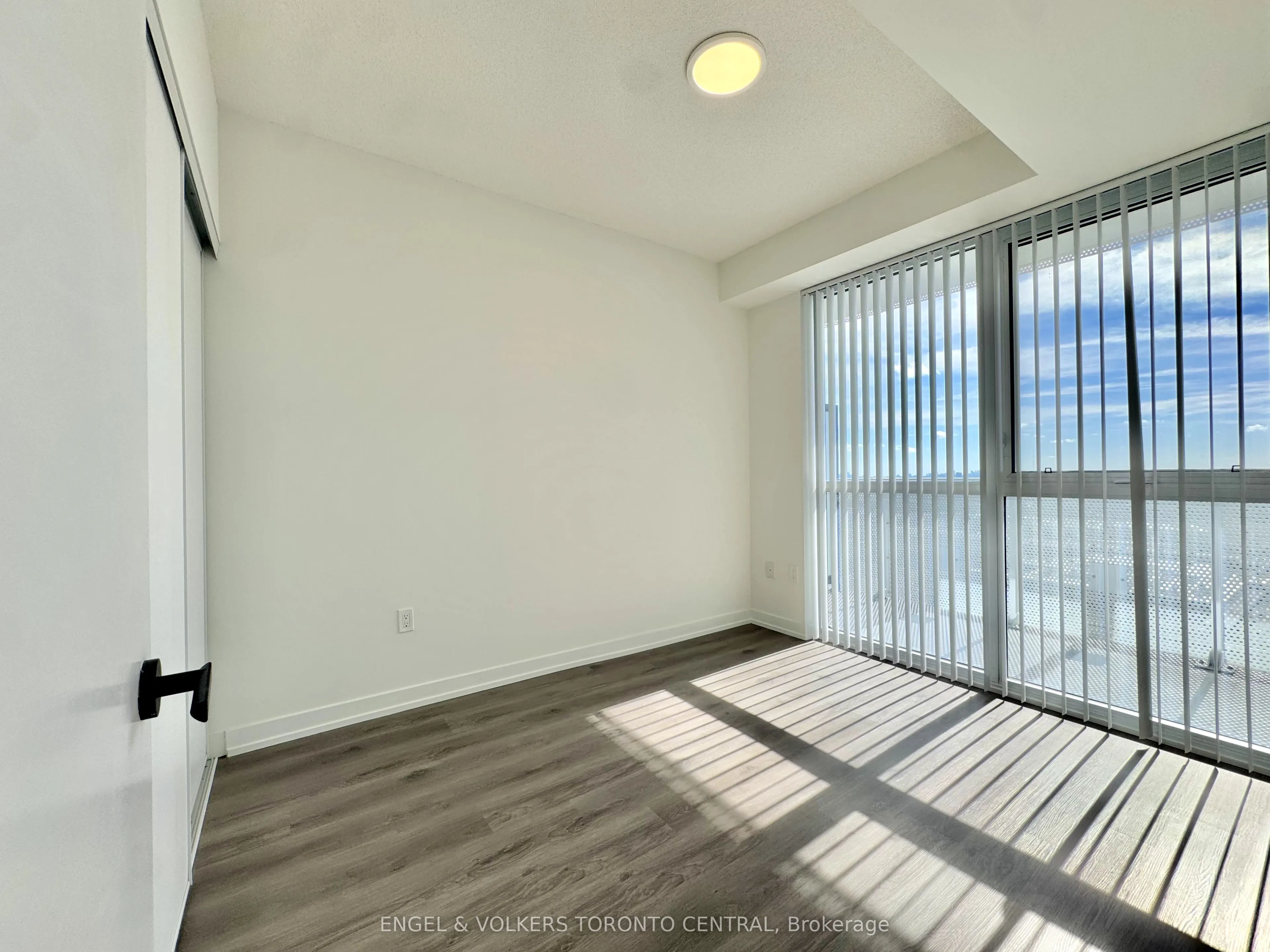 225 Commerce Street, #3203