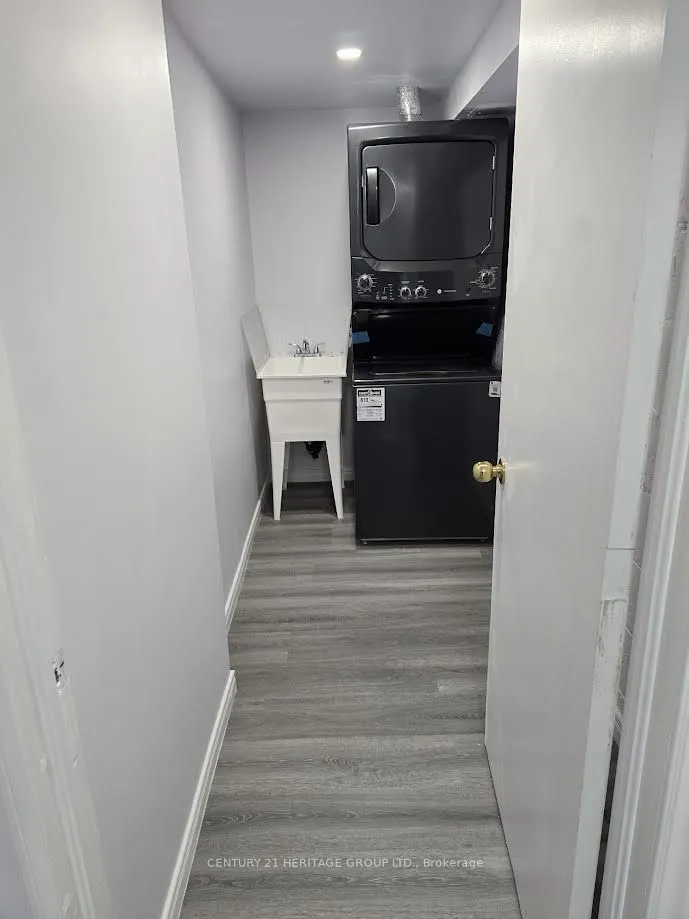 65 Park Crescent, #Bsmt B