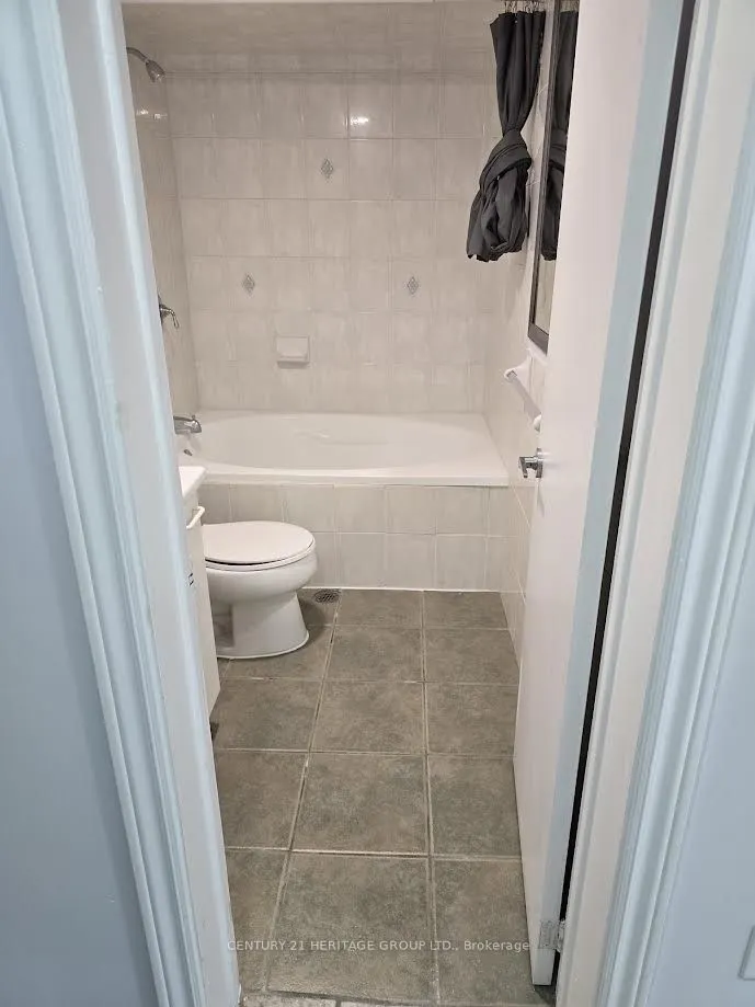 65 Park Crescent, #Bsmt B