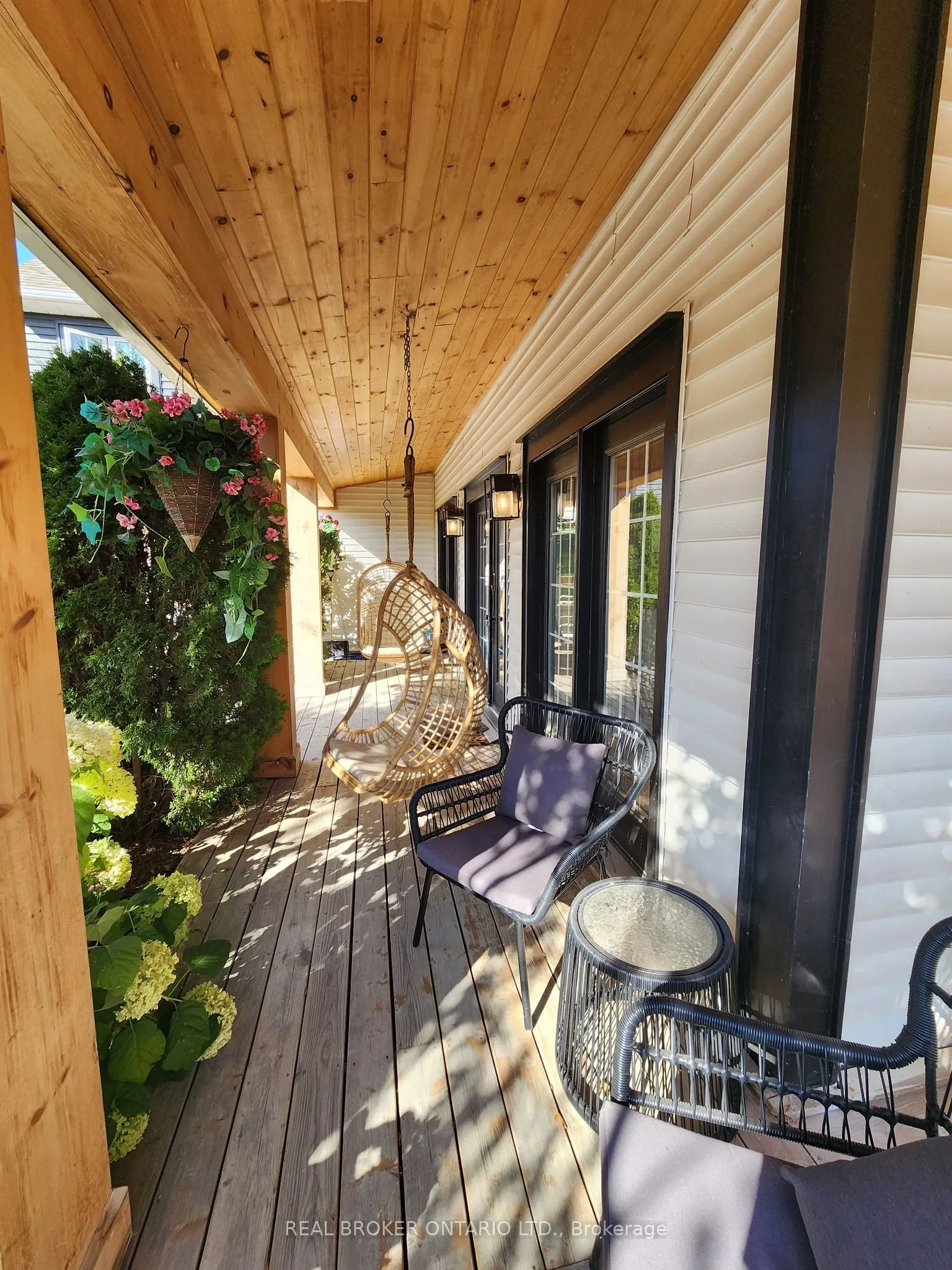 1 Dufferin Street