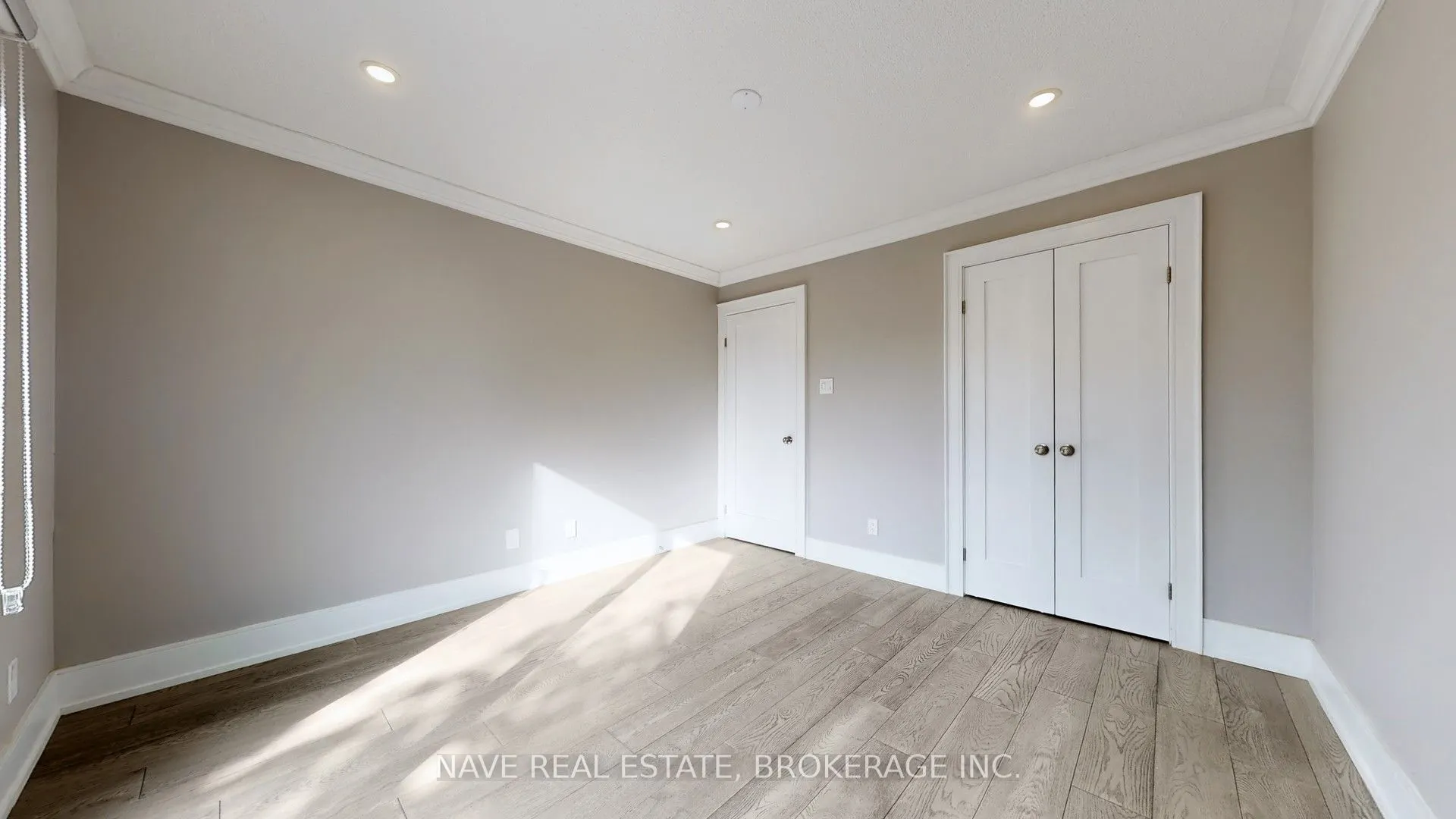 9 Tollbar Court