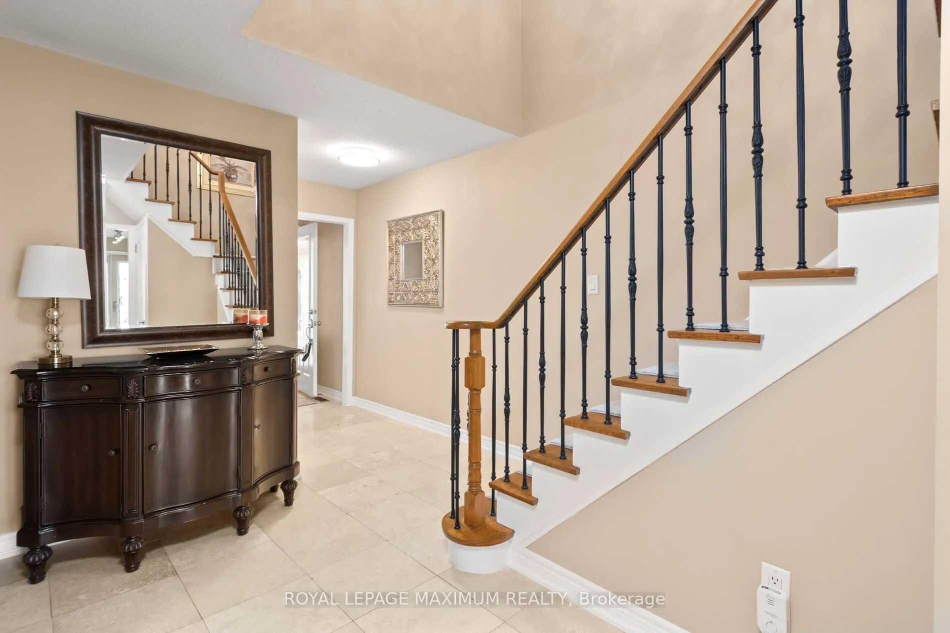 12 Checker Court