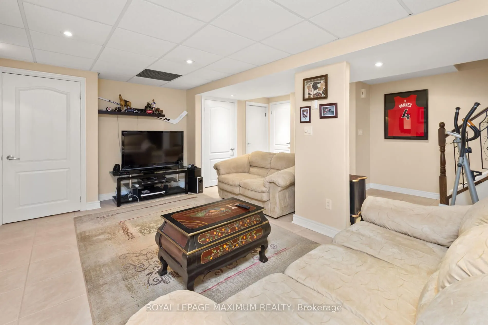 12 Checker Court